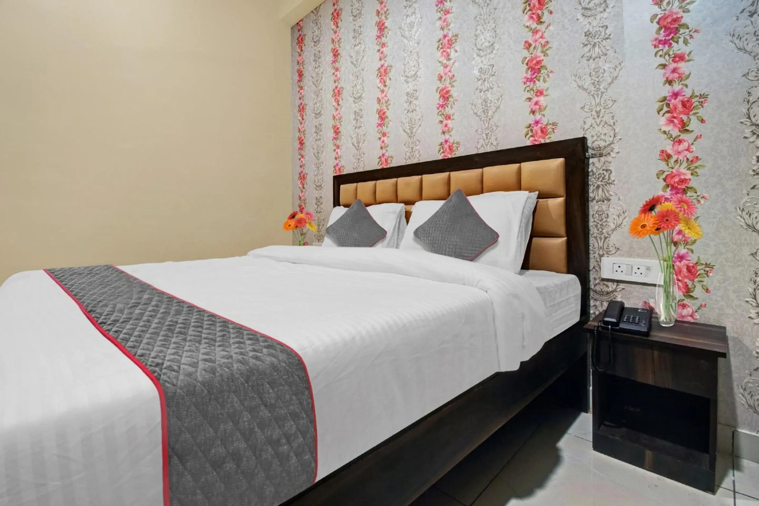 Bedroom, Bed in Collection O Aloft Bedroom, Bed in Collection O Aloft