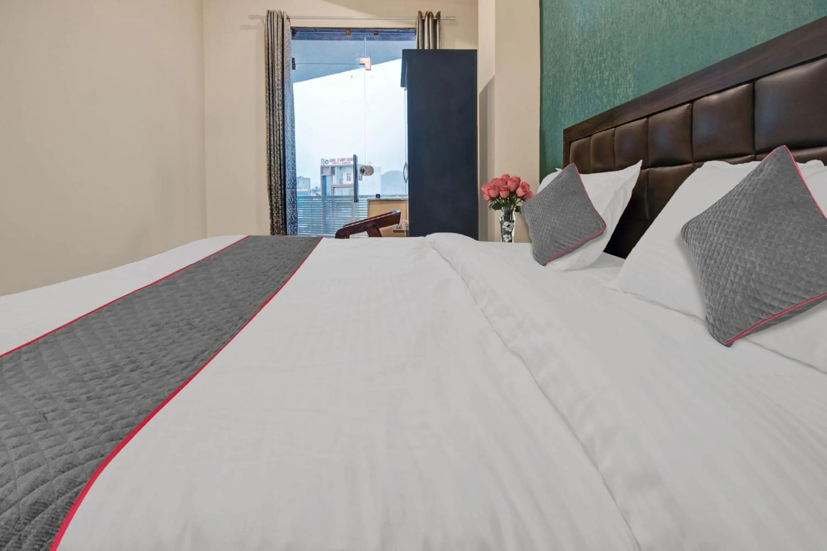 Bedroom, Bed in Collection O Aloft