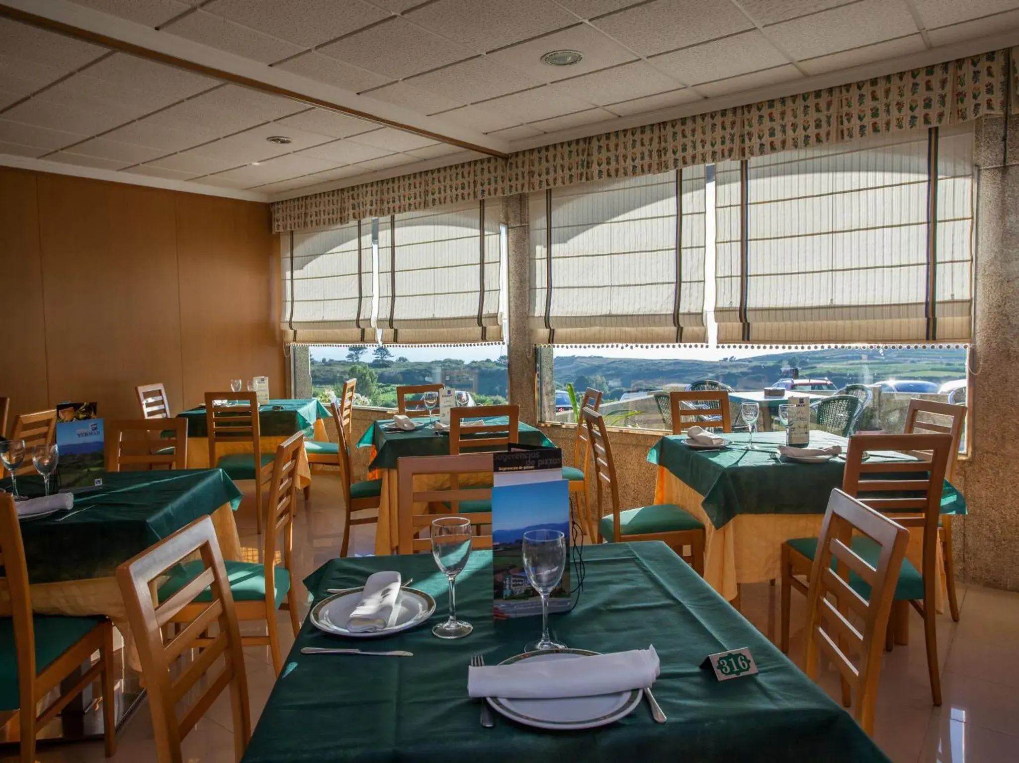 Restaurant/places to eat in Hotel Oca Vermar Restaurant/places to eat in Hotel Oca Vermar