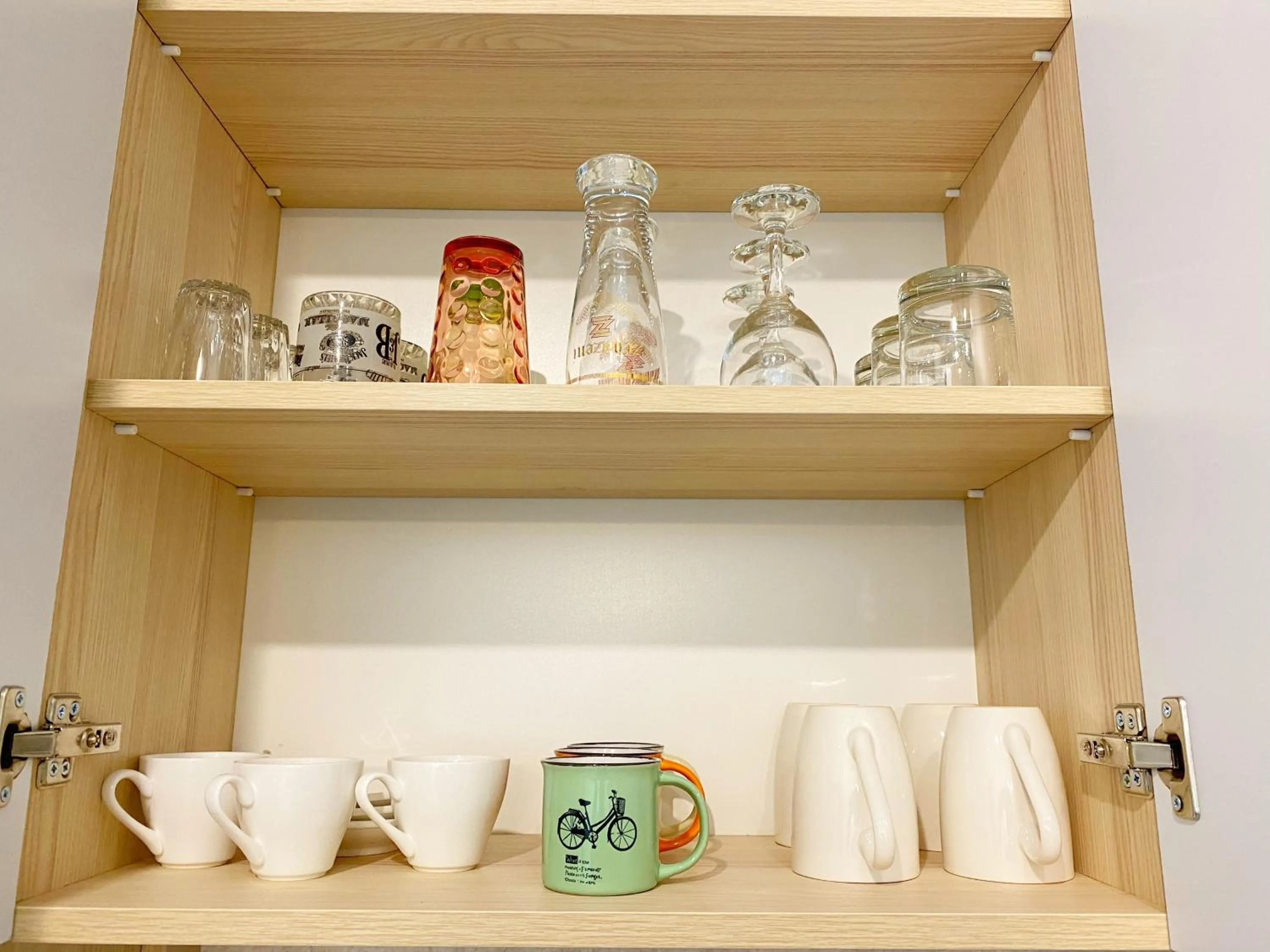 Coffee/tea facilities in City Heart Luxury Apartment