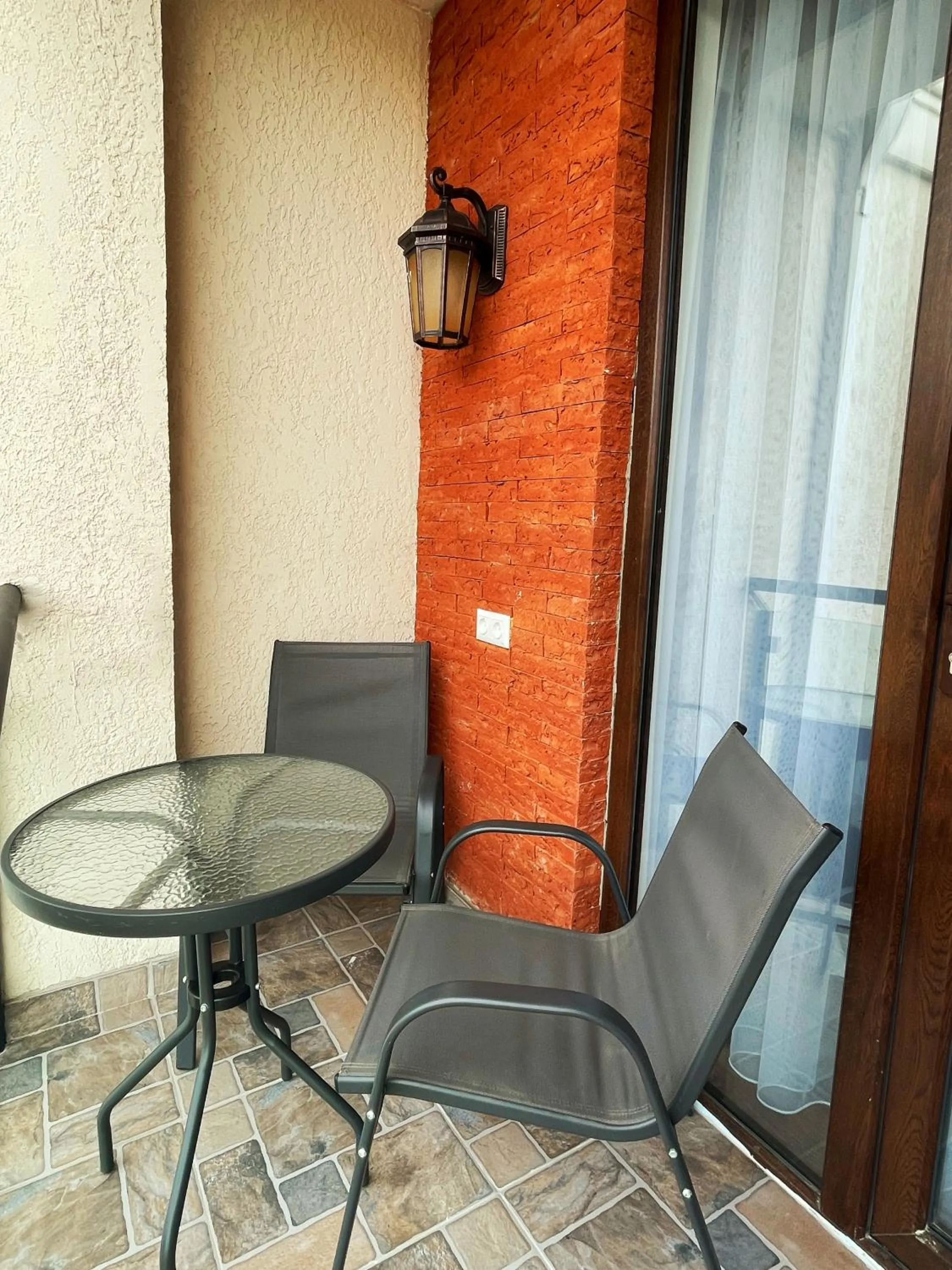 Patio in City Heart Luxury Apartment