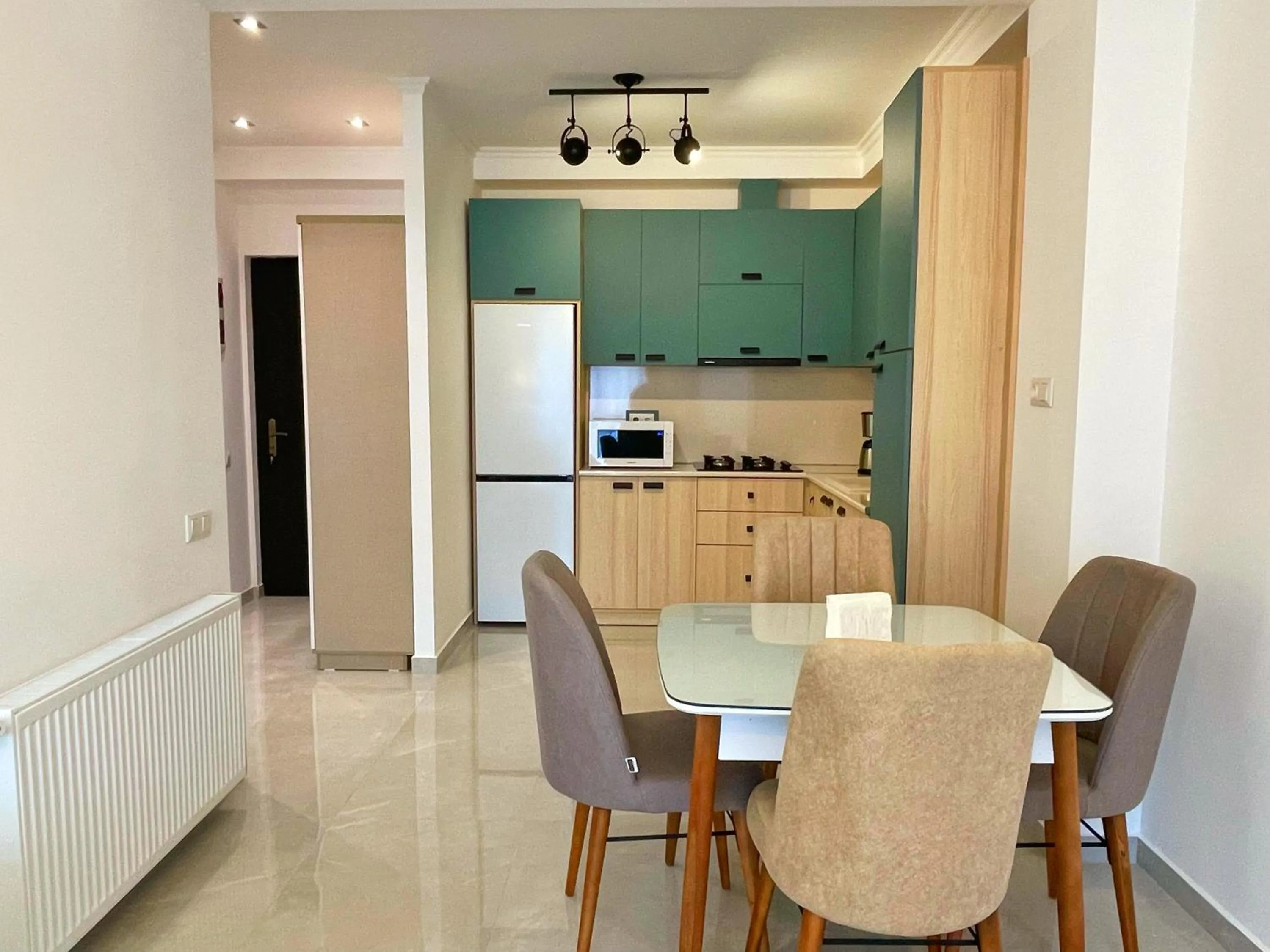 Kitchen or kitchenette in City Heart Luxury Apartment