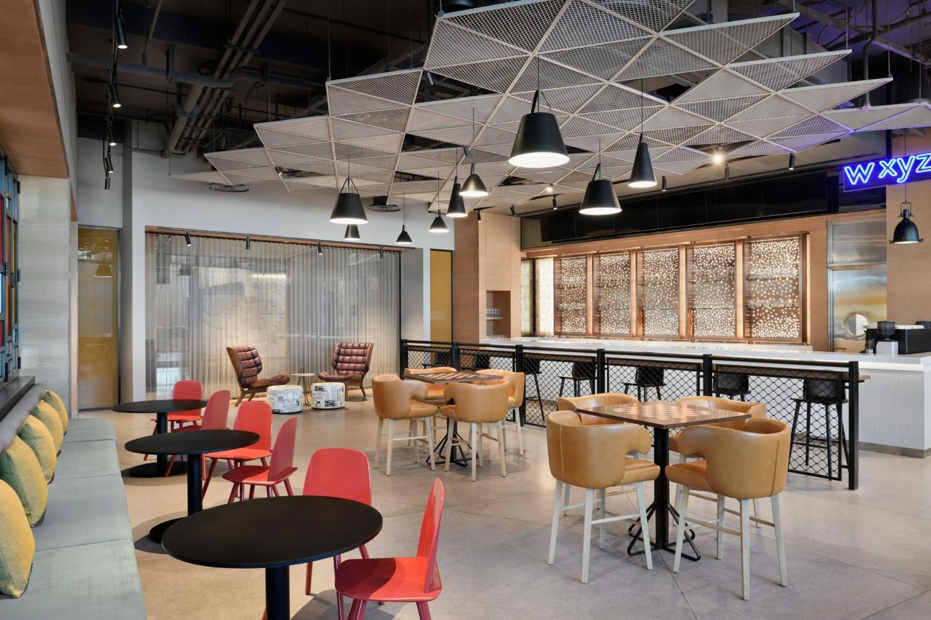 Restaurant/places to eat in Aloft Muscat