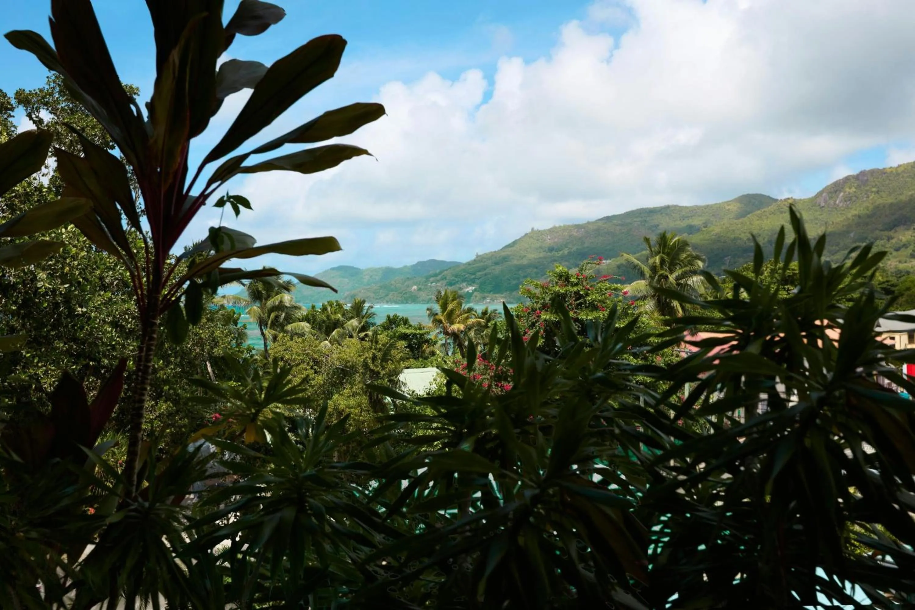 Photo of the whole room in laïla, Seychelles, a Tribute Portfolio Resort