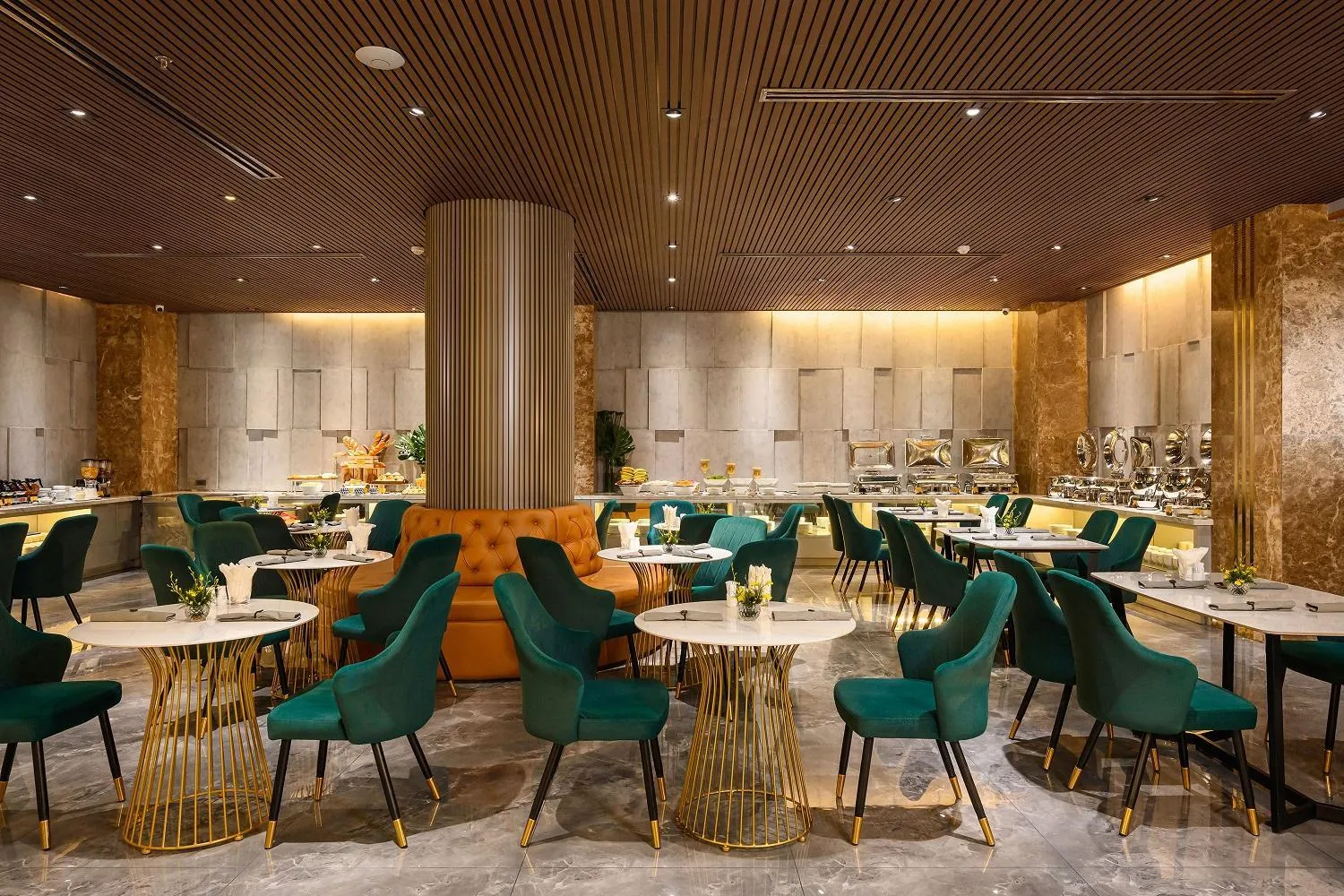 Restaurant/places to eat in Acnos Hotel