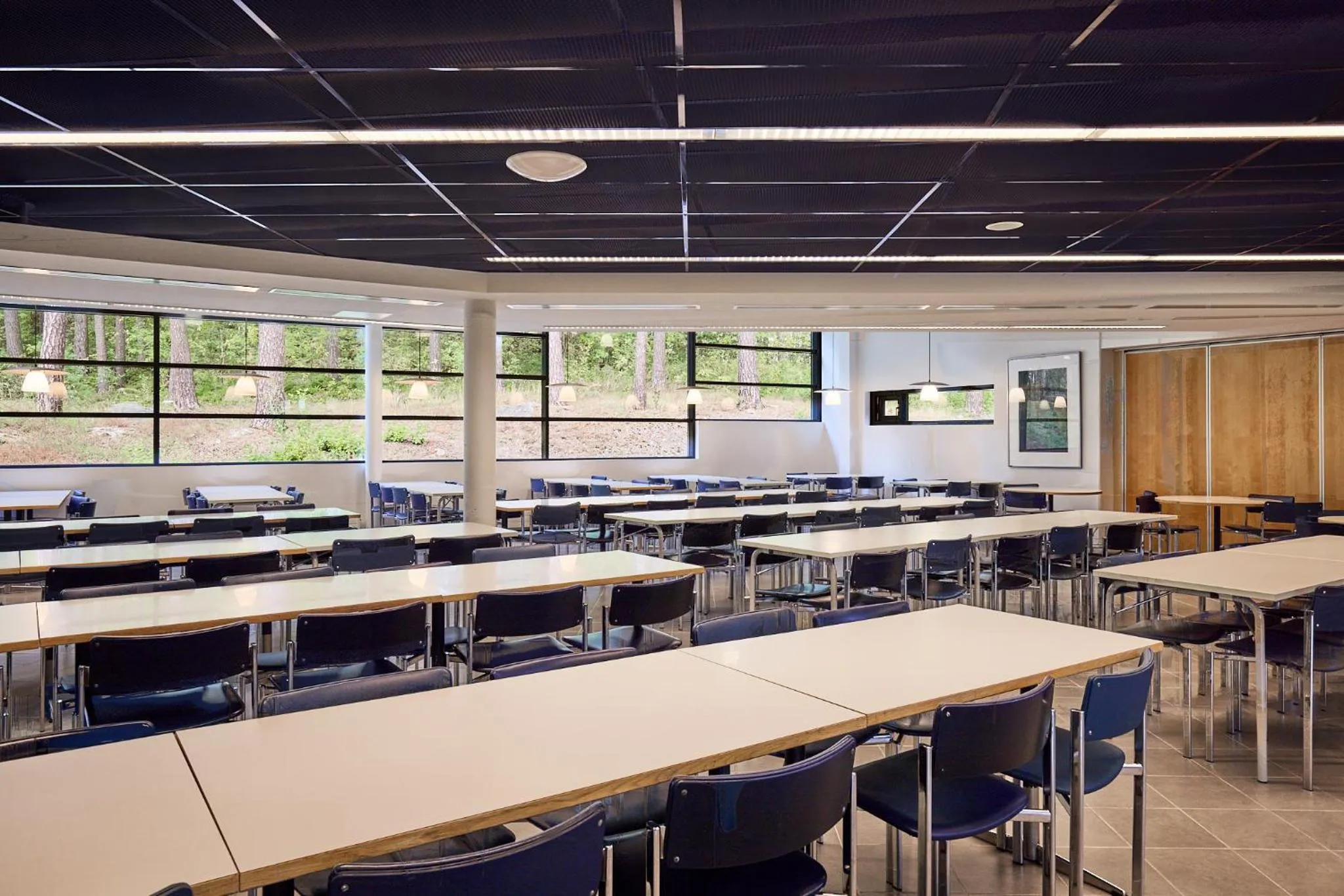 Restaurant/places to eat in Hotel Linnasmäki