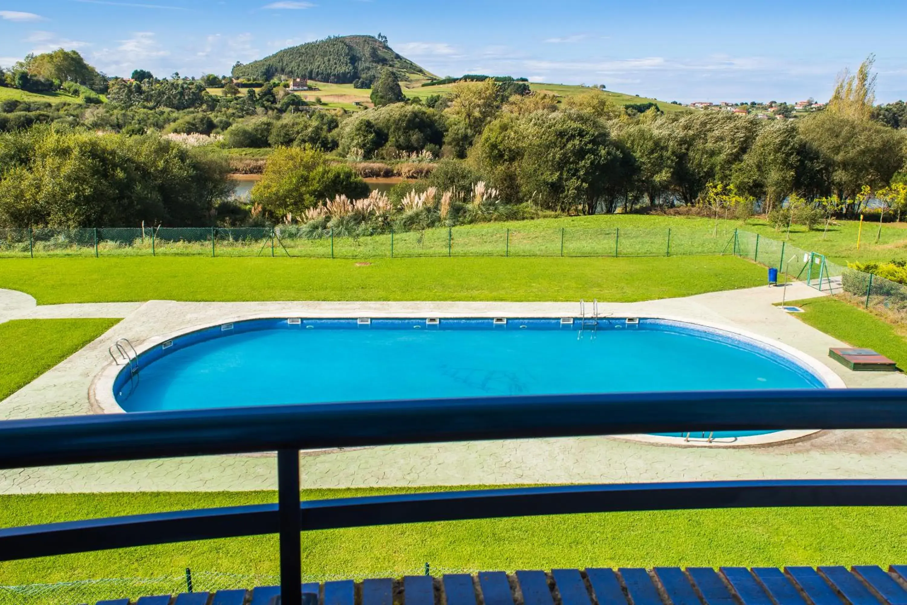Pool view in Apartamentos Dunas de Liencres Pool view in Apartamentos Dunas de Liencres