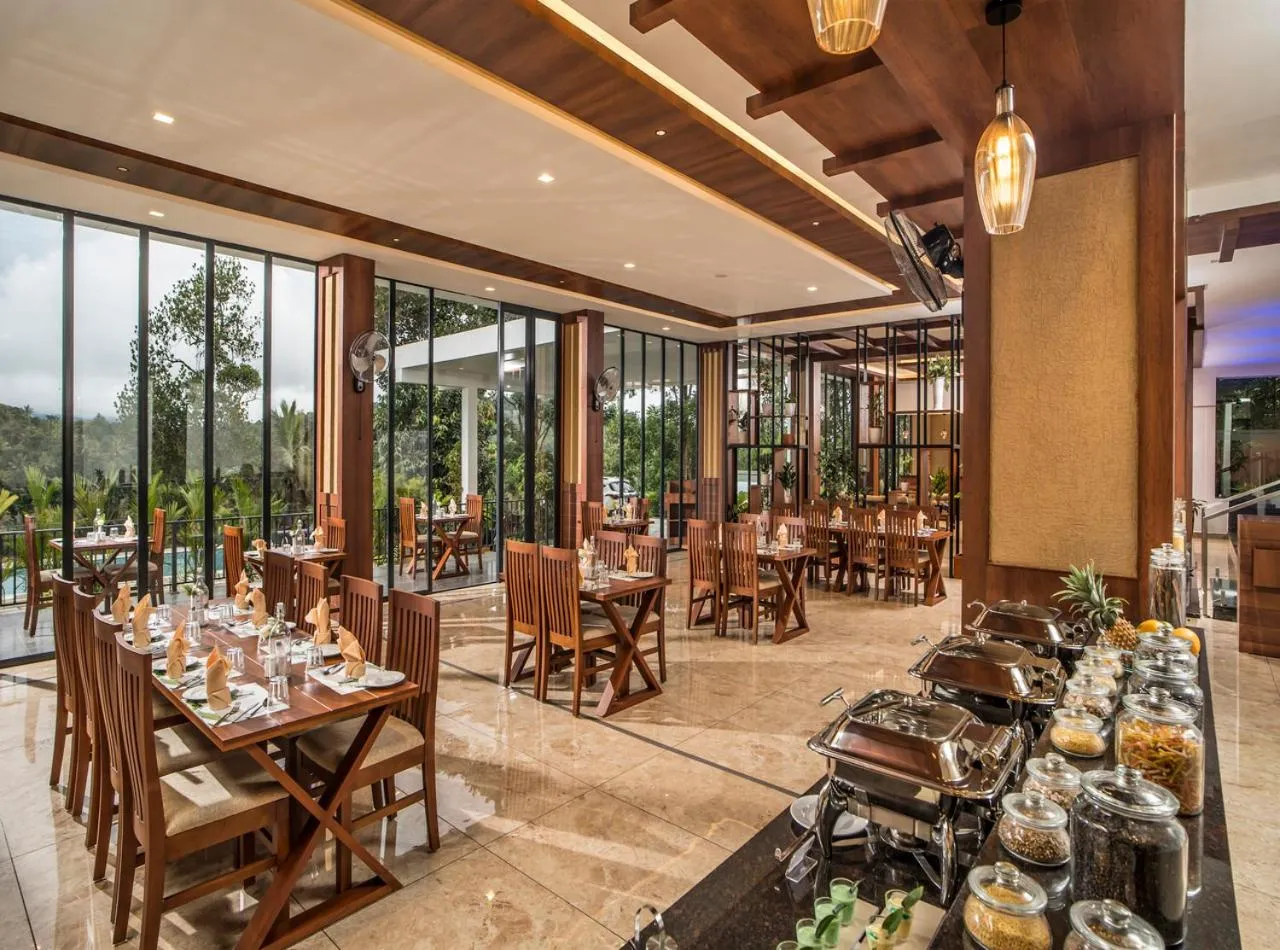 Restaurant/places to eat in WILD AVENUE RESORT & SPA