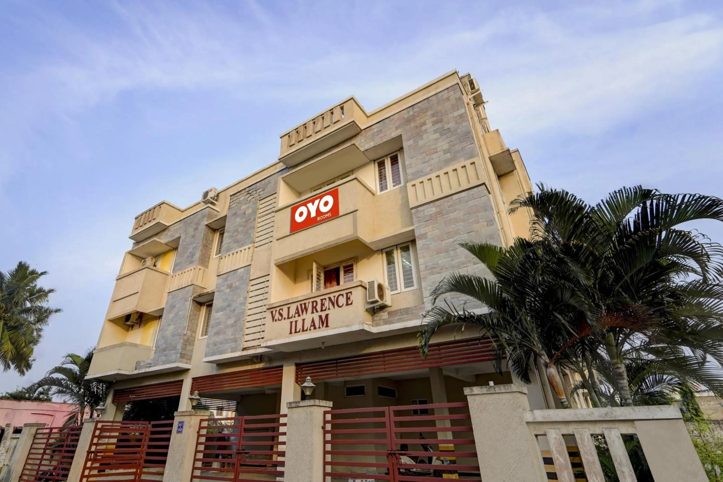 Facade/entrance in Hotel O Senthamizh Residency