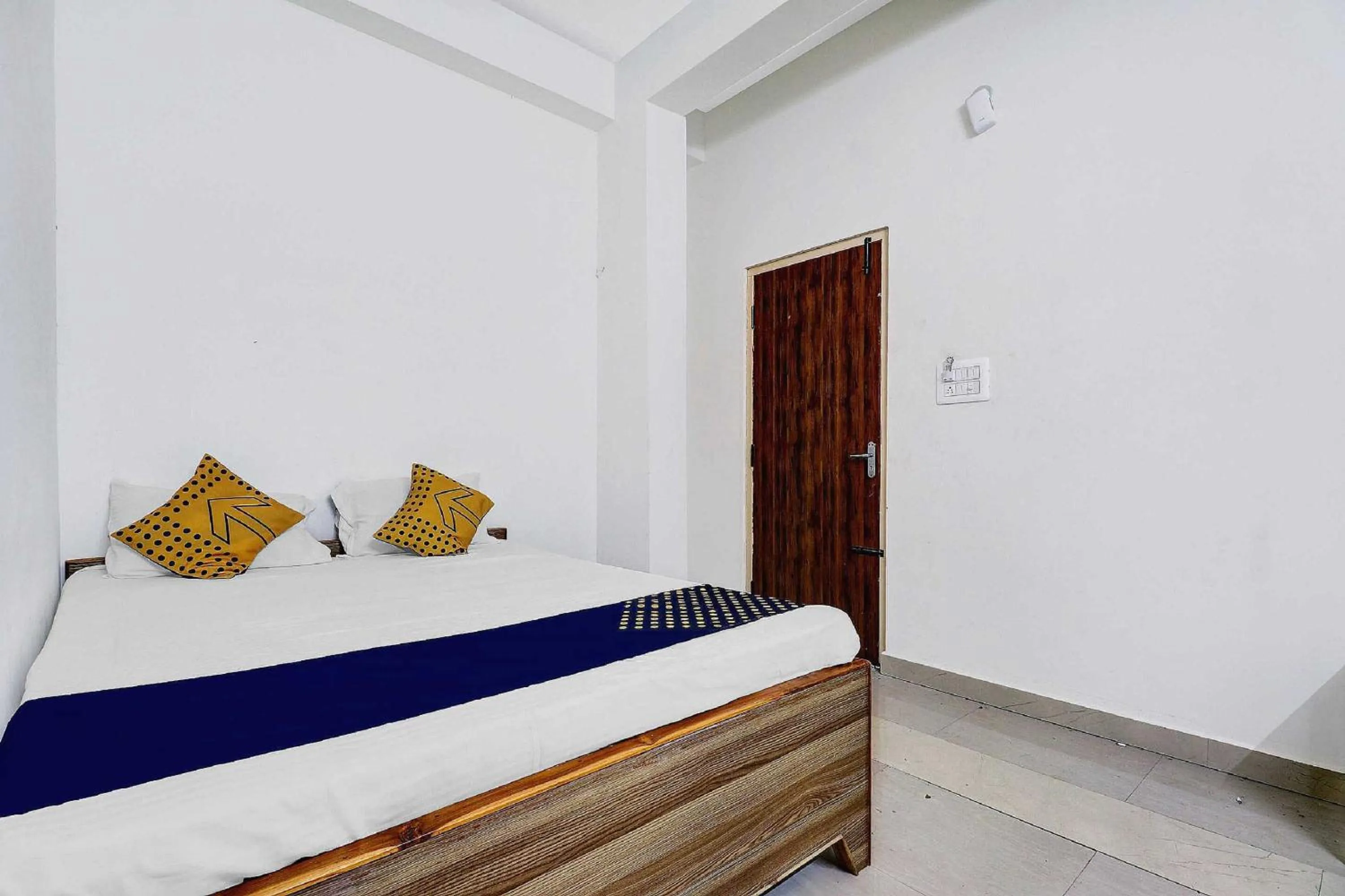 Bedroom, Bed in Hotel O SLV Boarding & Lodging