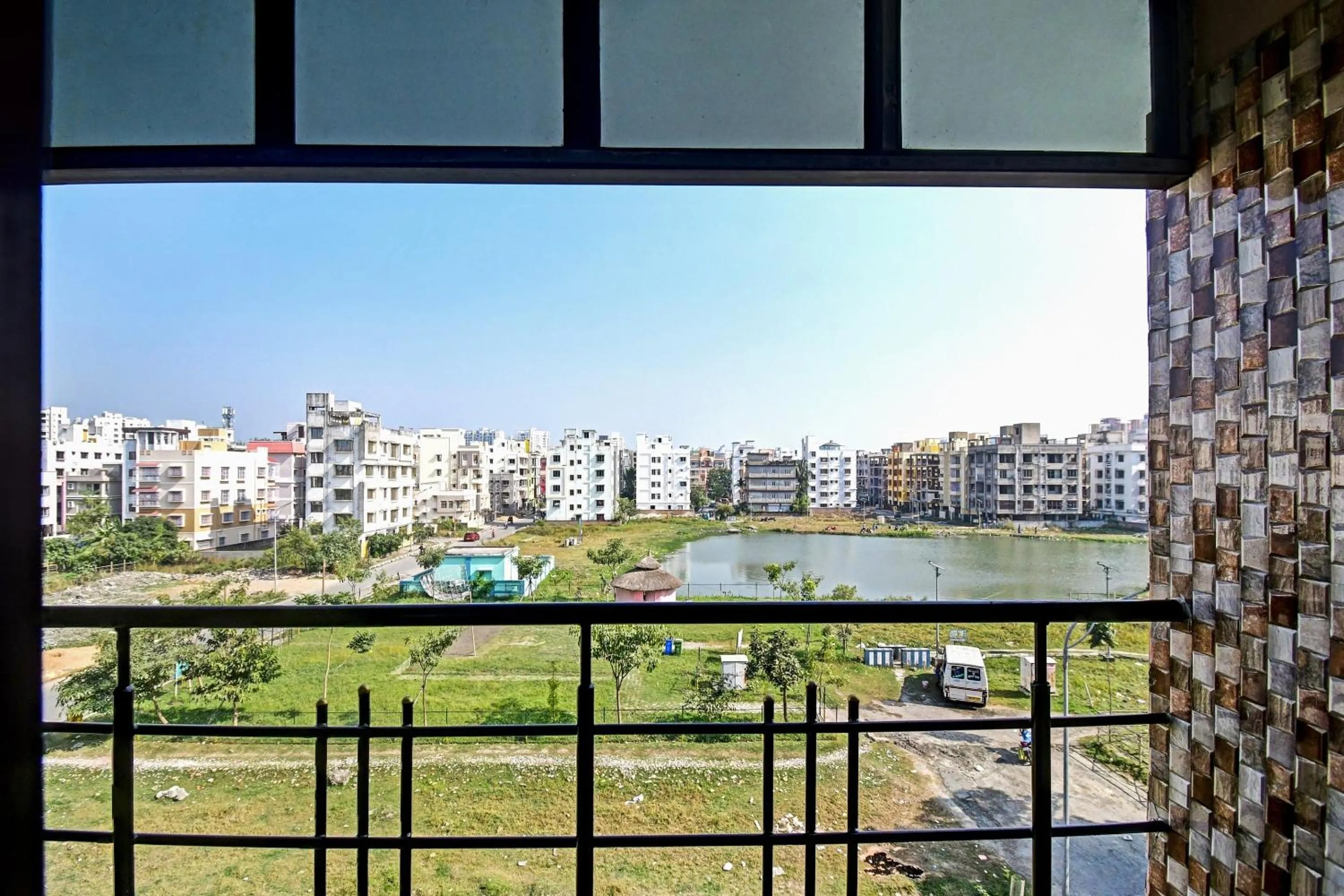 Balcony/Terrace in Hotel O Comfort N Cozy