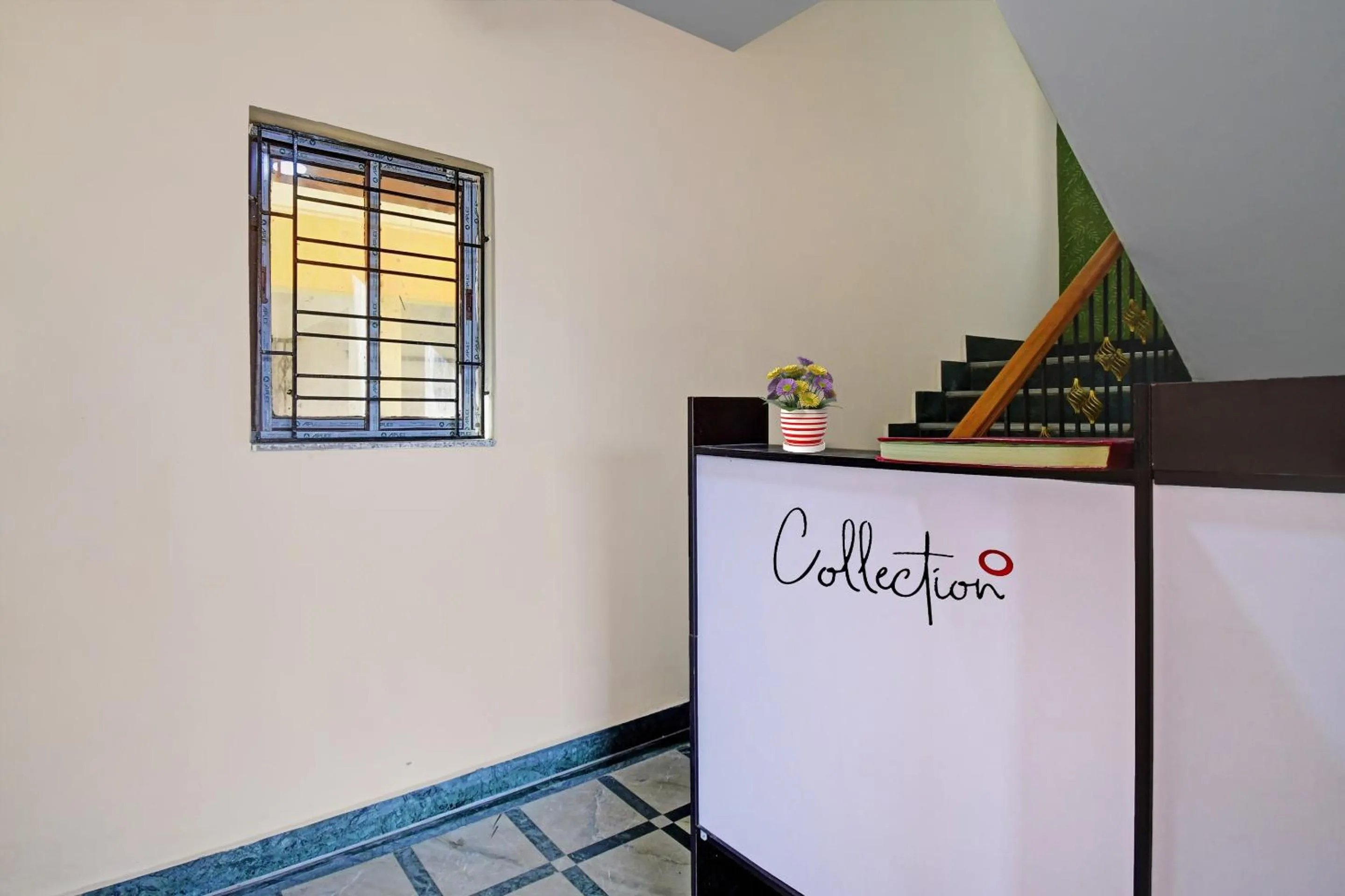 Lobby or reception in Hotel O Comfort N Cozy