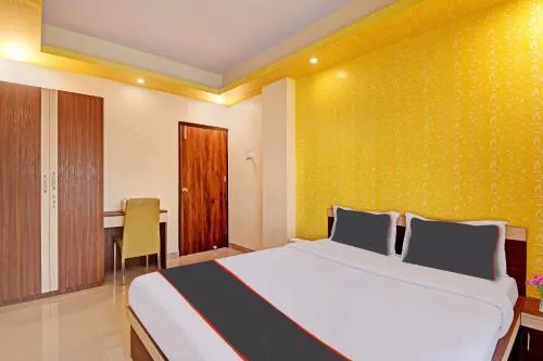 Bedroom, Bed in Hotel O Comfort N Cozy