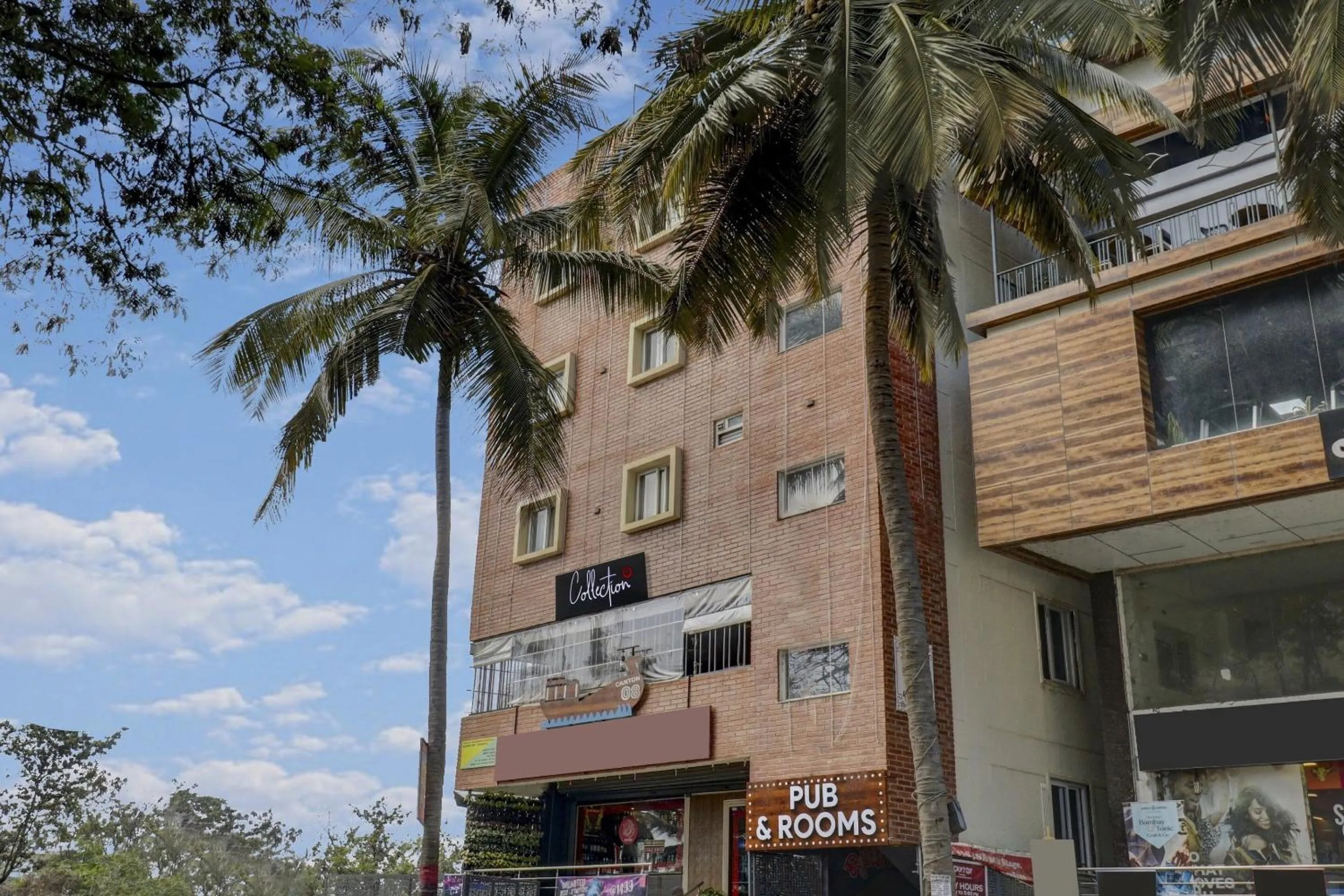 Facade/entrance in Hotel O Canton Hotel