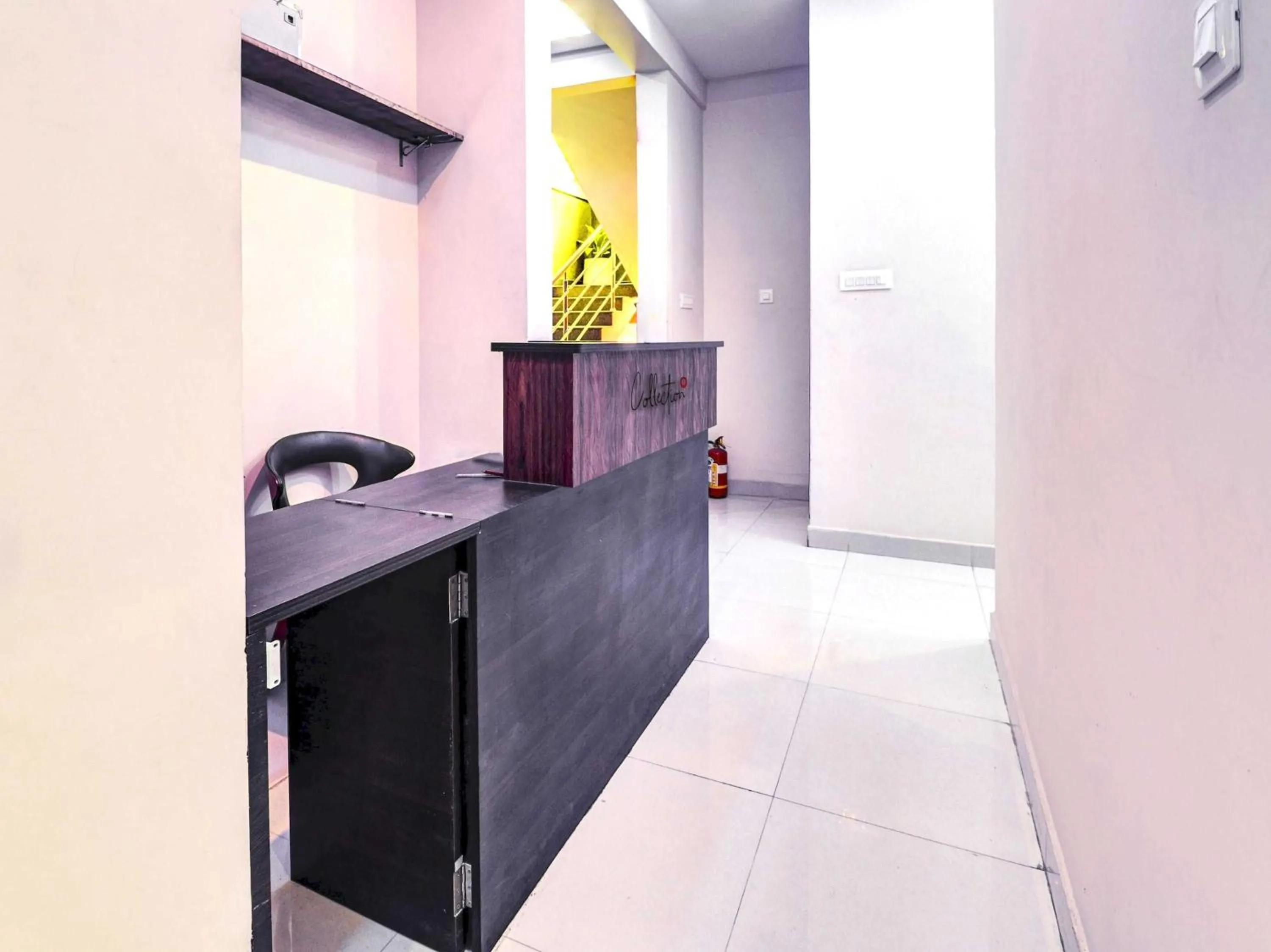 Lobby or reception in Hotel O Canton Hotel