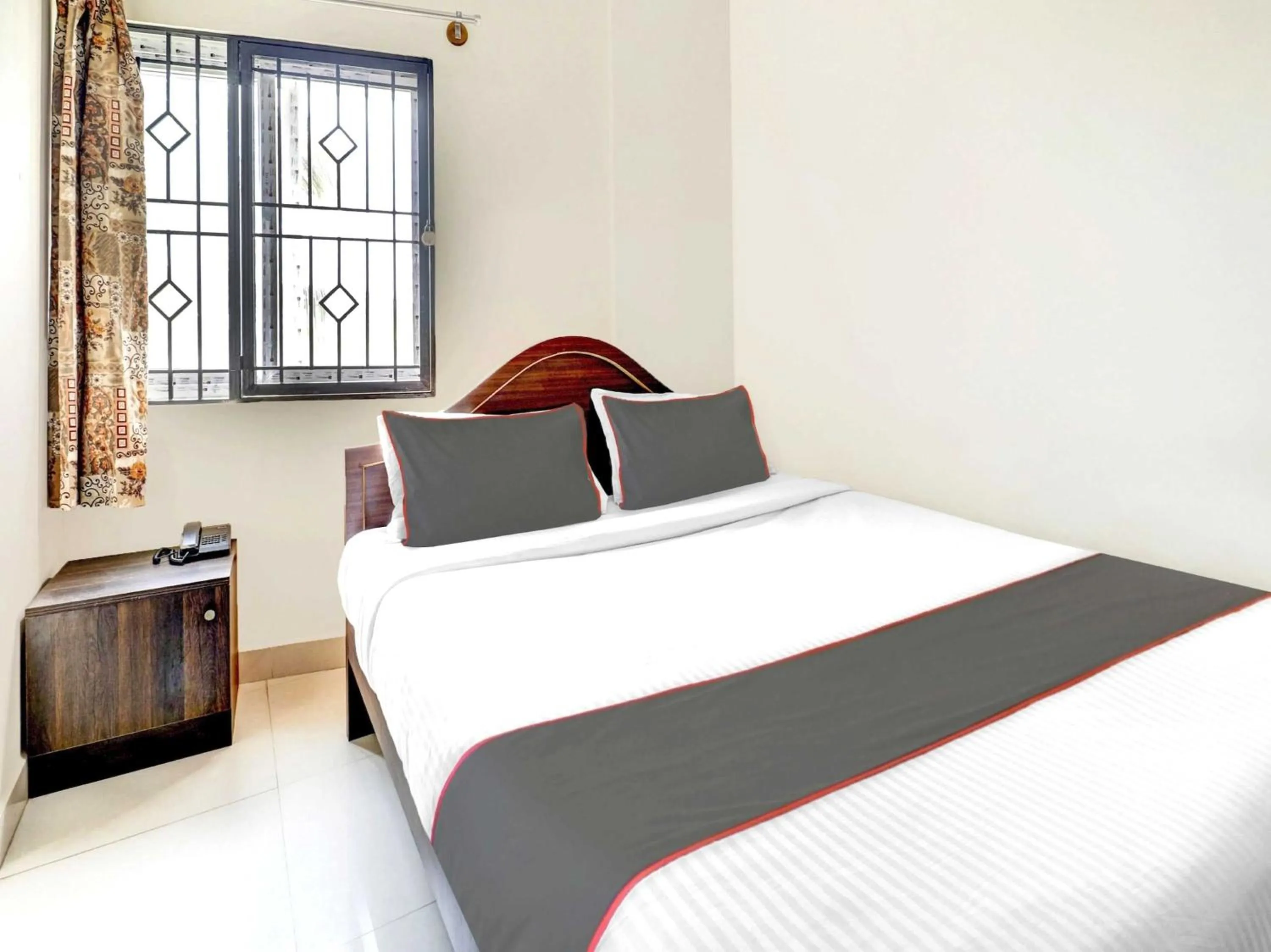 Bedroom, Bed in Hotel O Canton Hotel