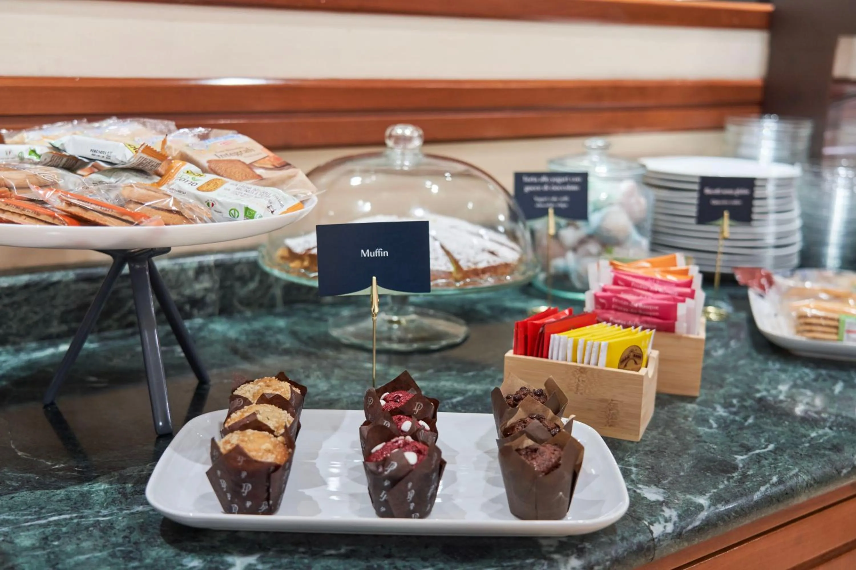 Food and drinks in Hotel Cyrano