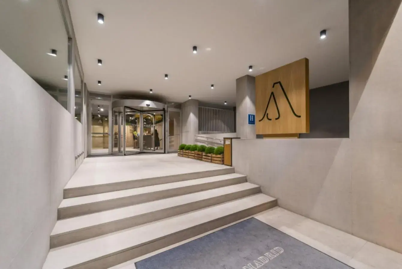 Facade/entrance in ARTIEM Madrid Facade/entrance in ARTIEM Madrid