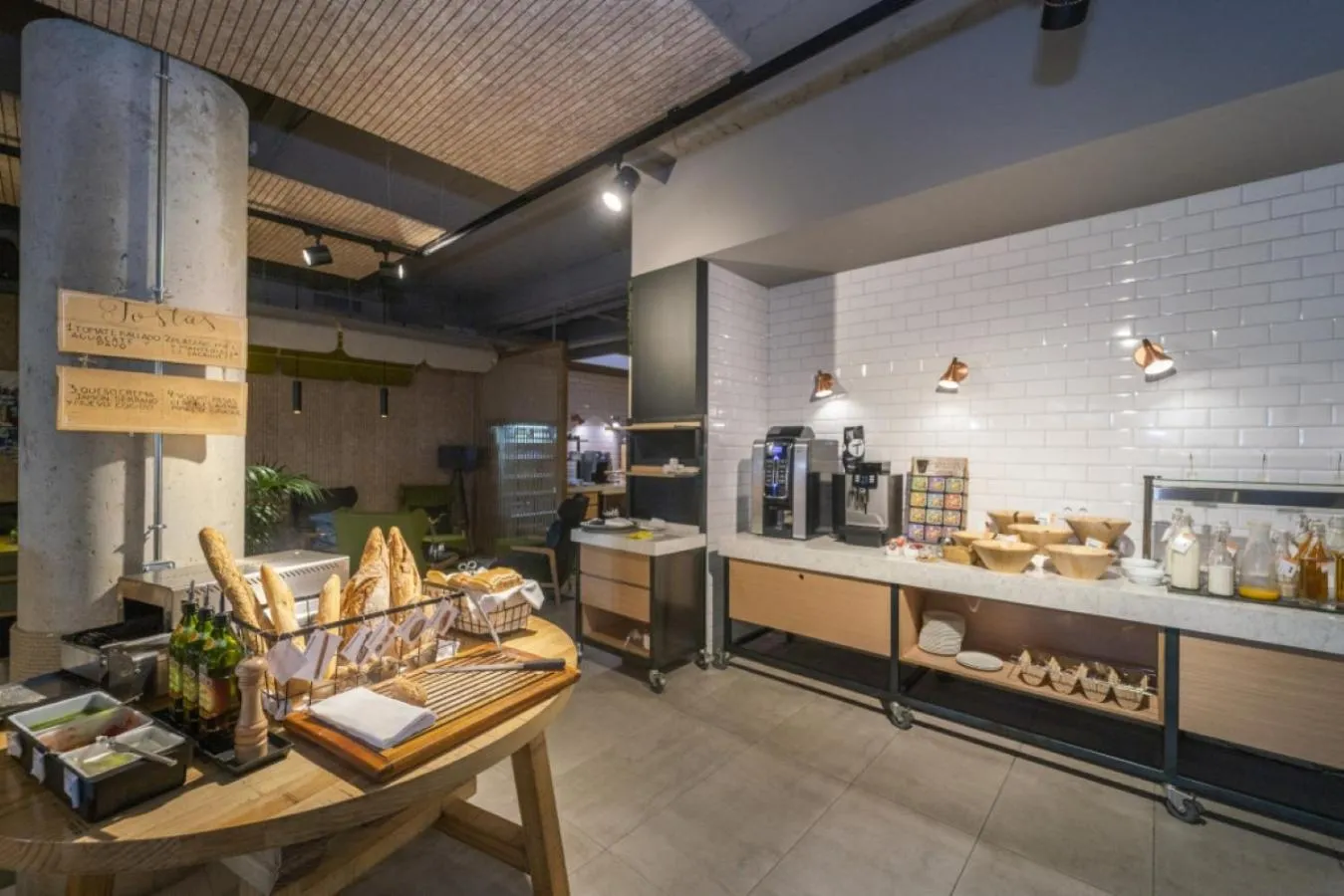 Buffet breakfast in ARTIEM Madrid