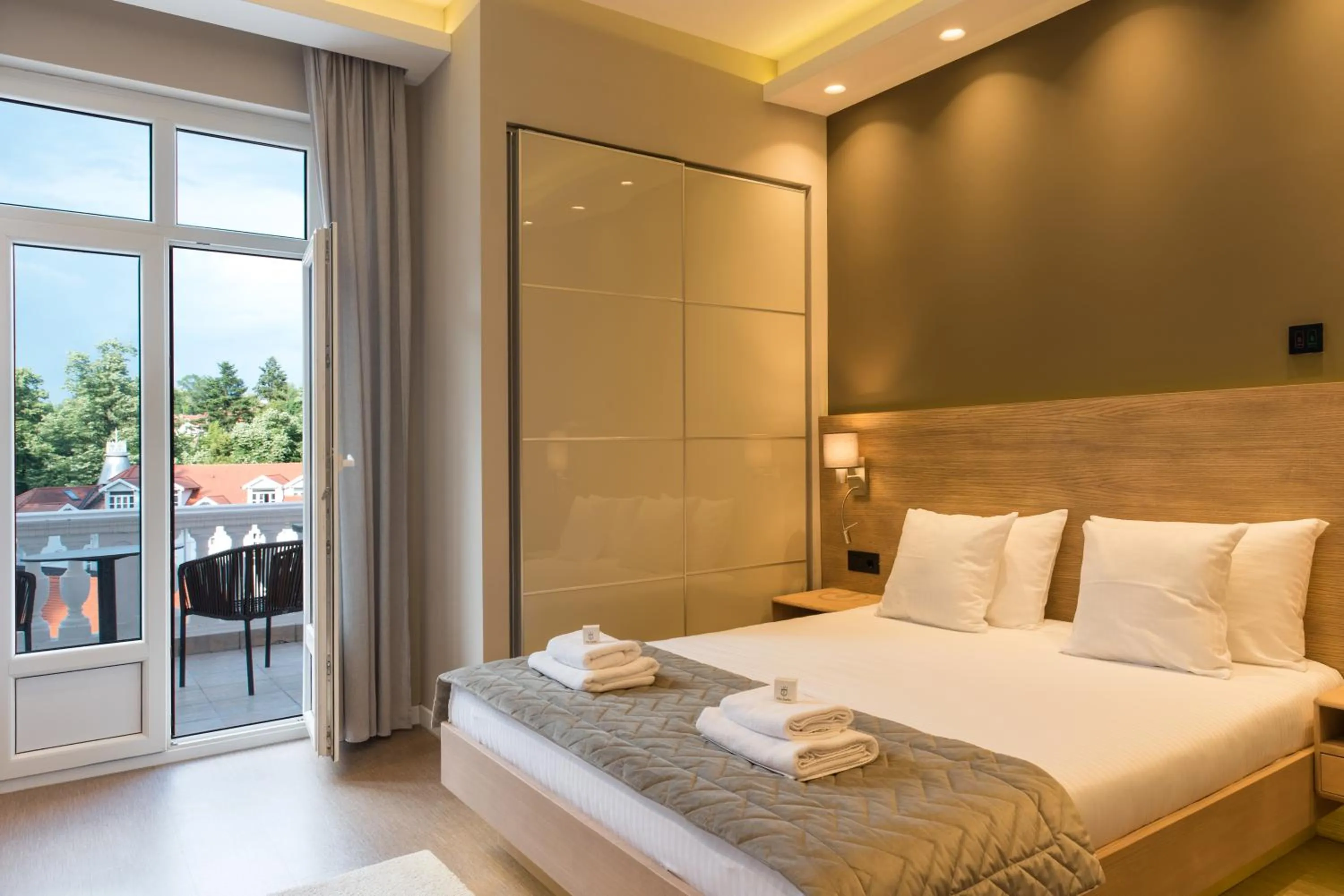 Bedroom, Bed in Emilia Lux Rooms