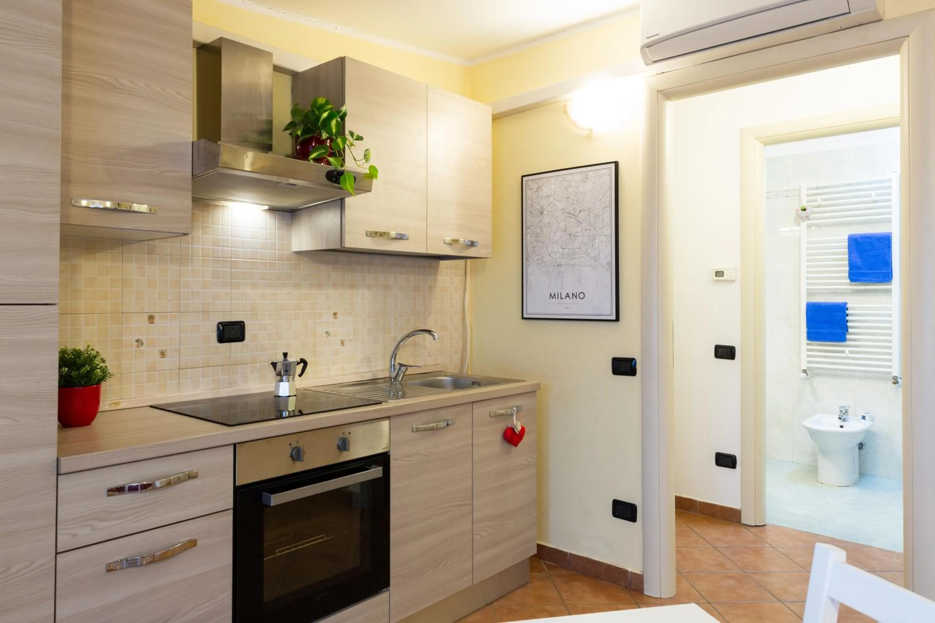 Kitchen or kitchenette in Gorla Skyline - Top Floor Apartment