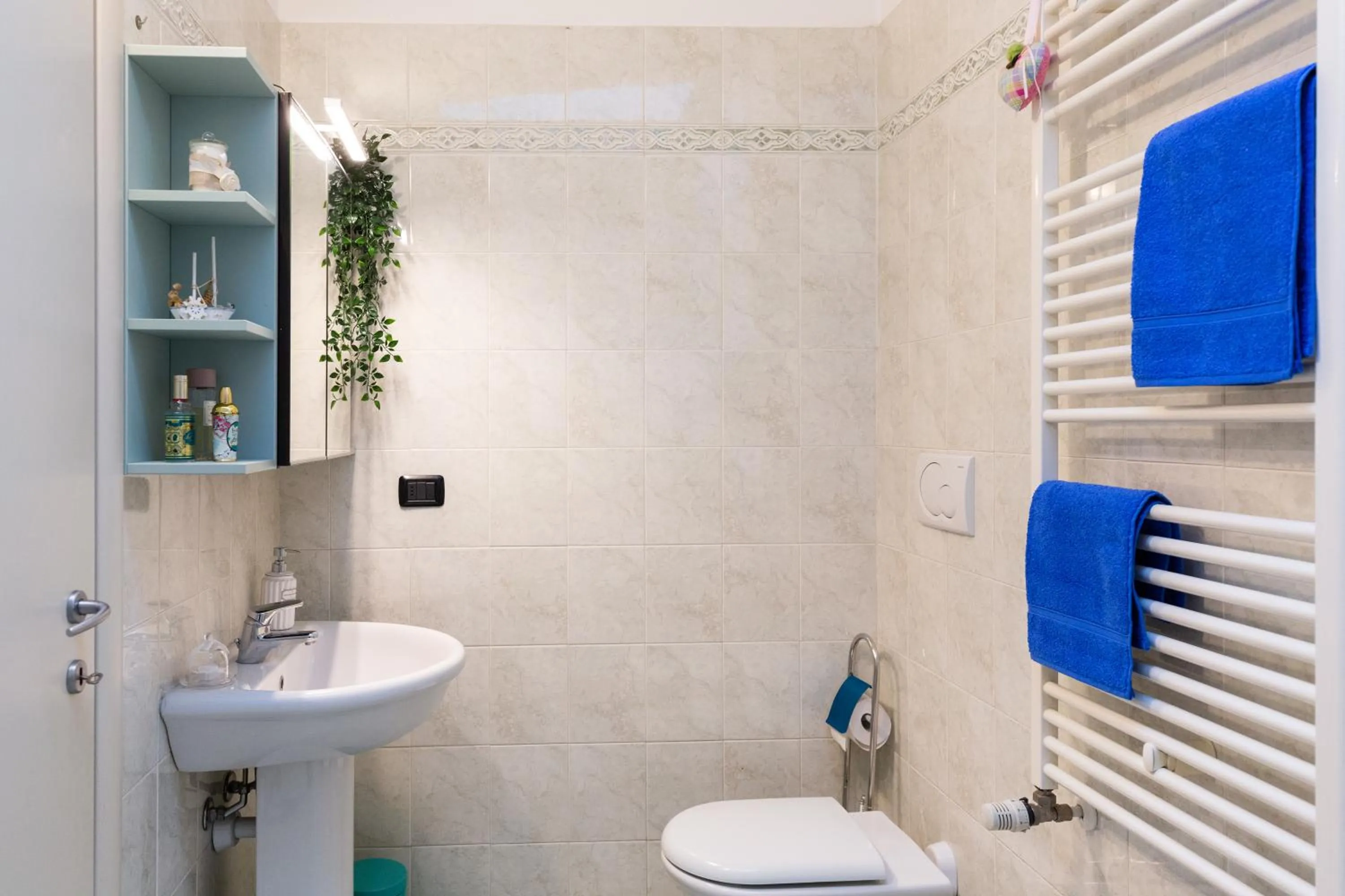 Toilet in Gorla Skyline - Top Floor Apartment