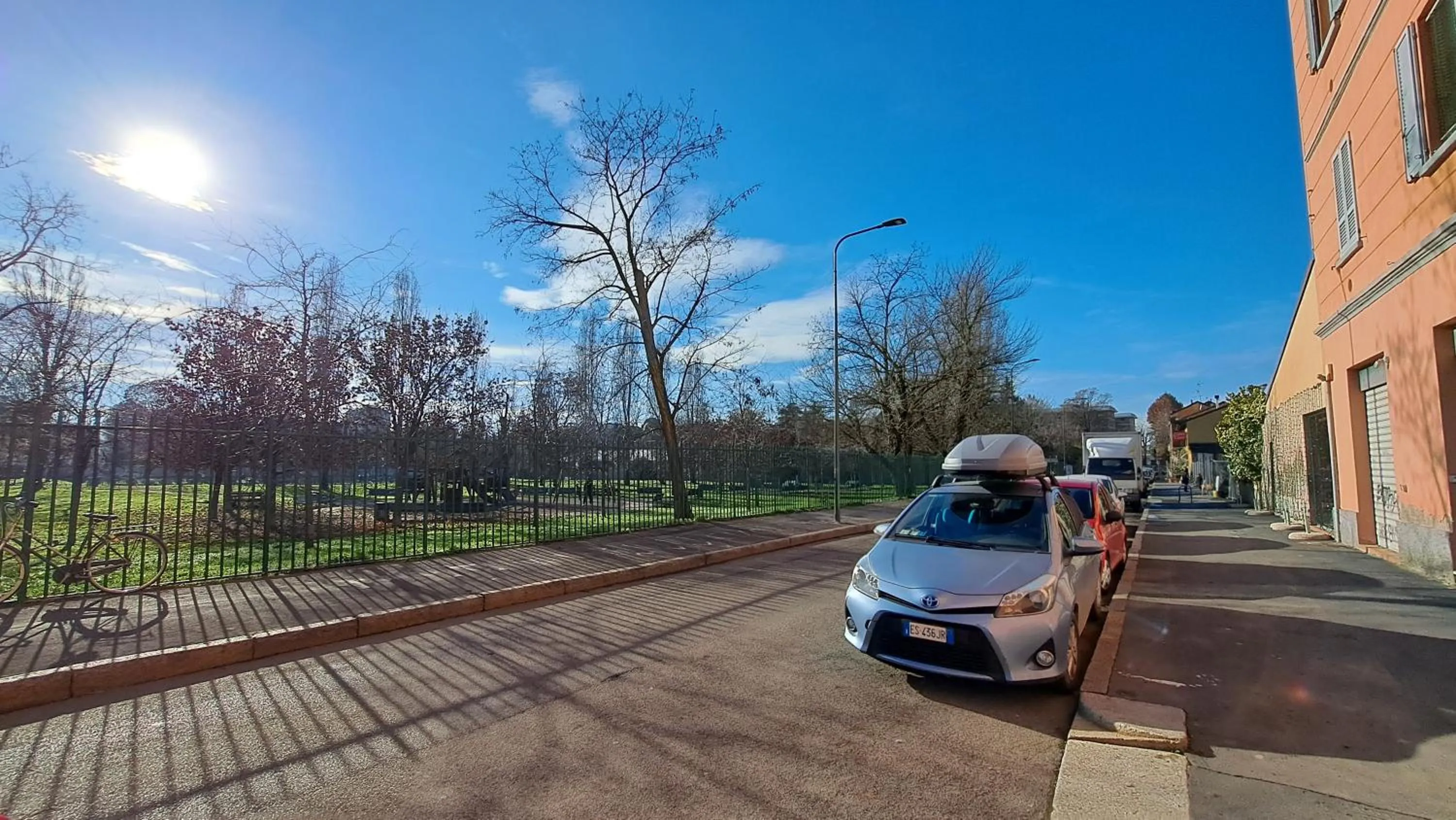 Property building in Gorla Skyline - Top Floor Apartment