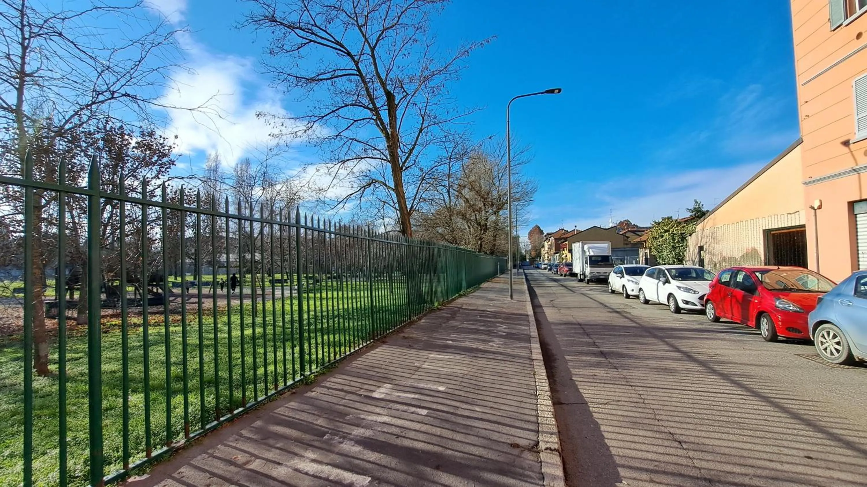 Property building in Gorla Skyline - Top Floor Apartment