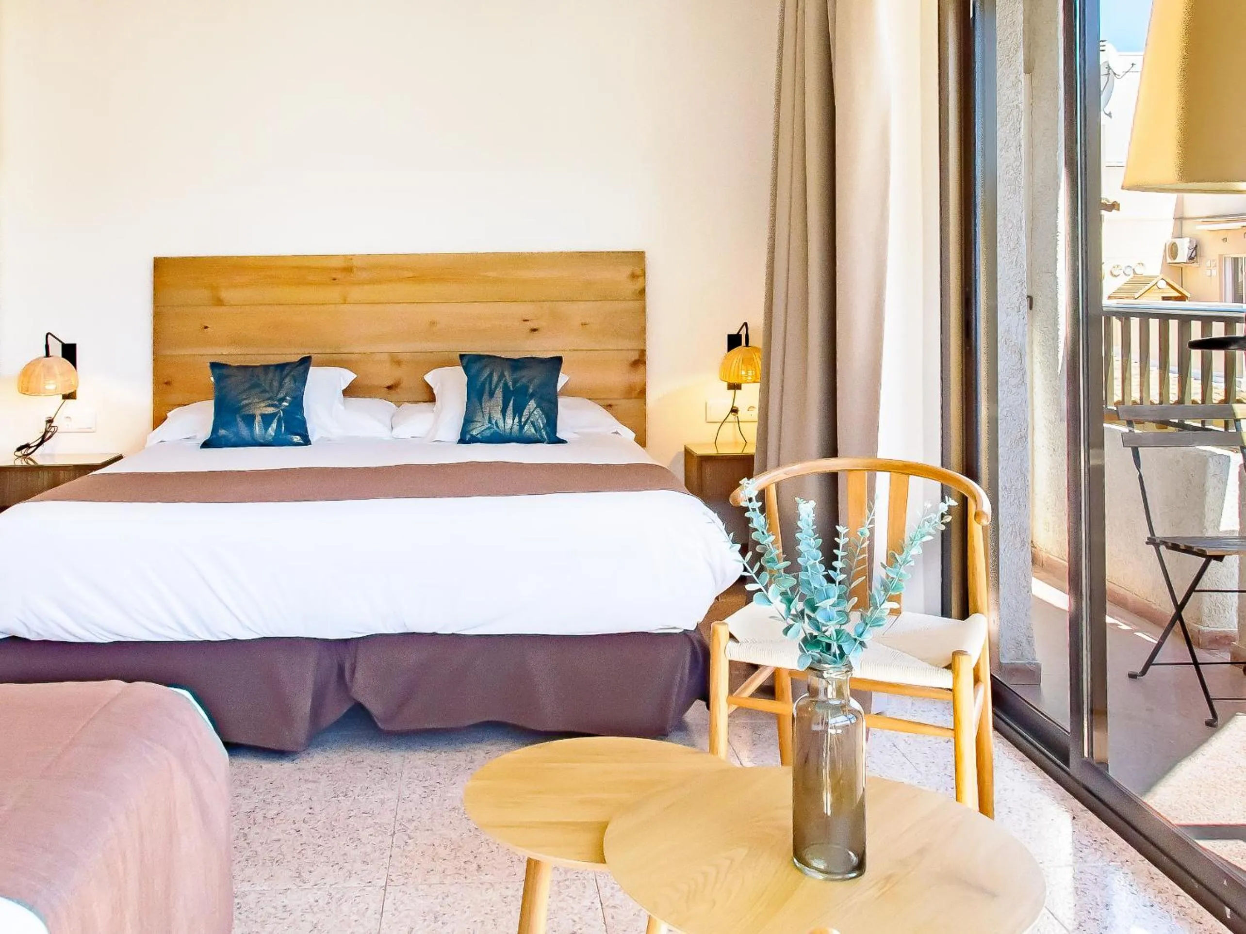 Bed in Hotel Eden Mar