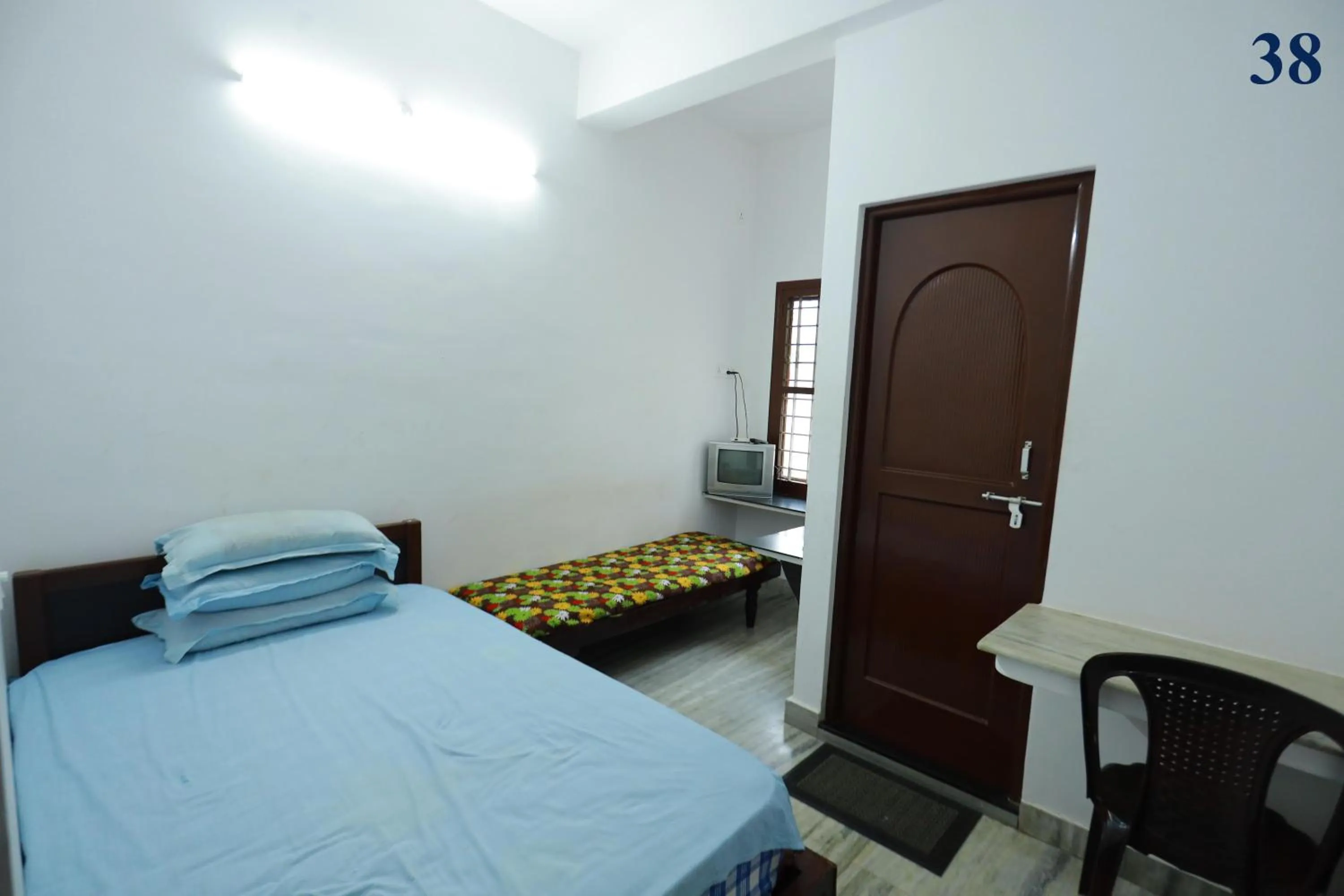 Arackal Tourist Home