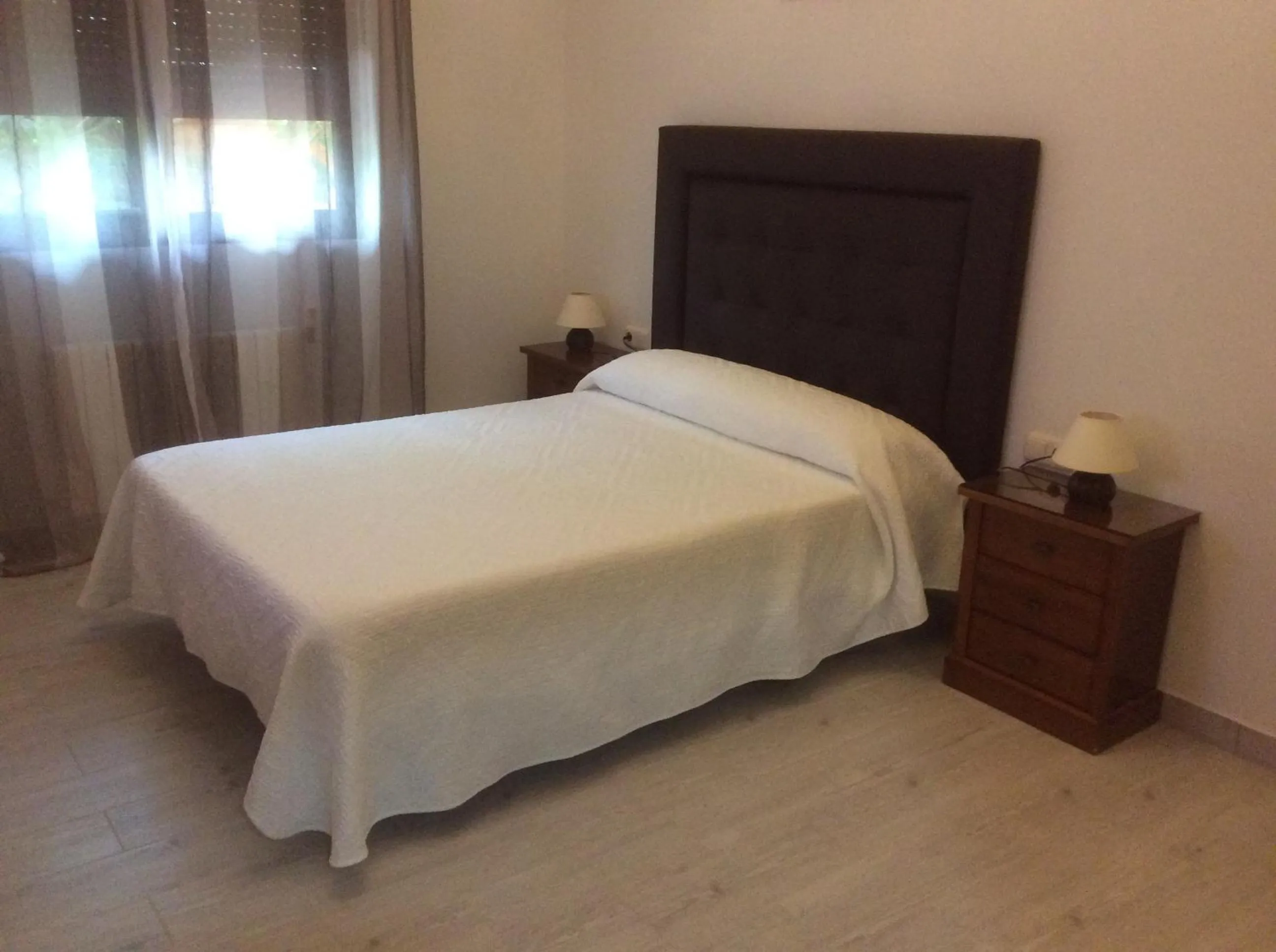 Bedroom, Bed in Hostal Mont Royal