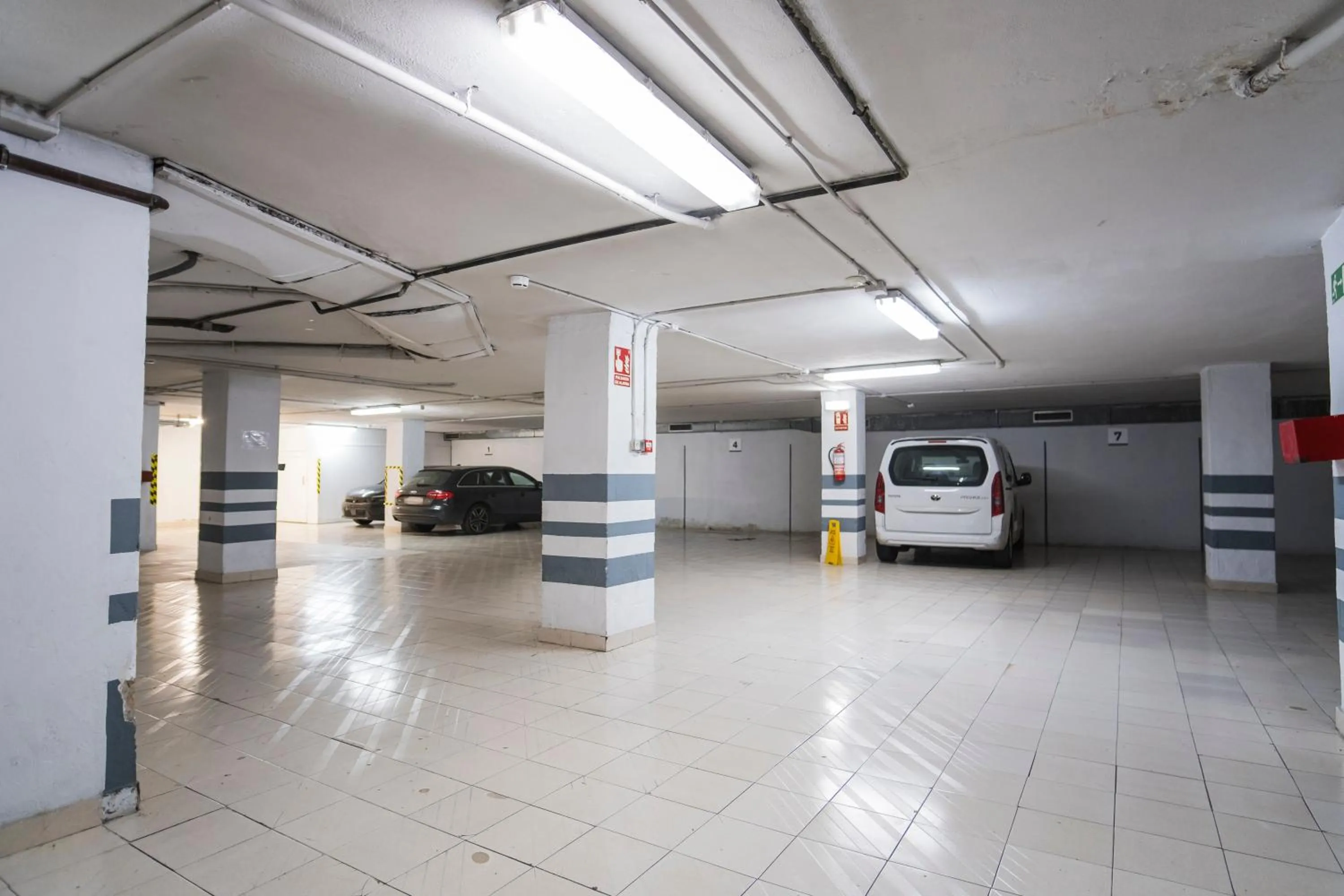 Parking in Alda Don Carlos