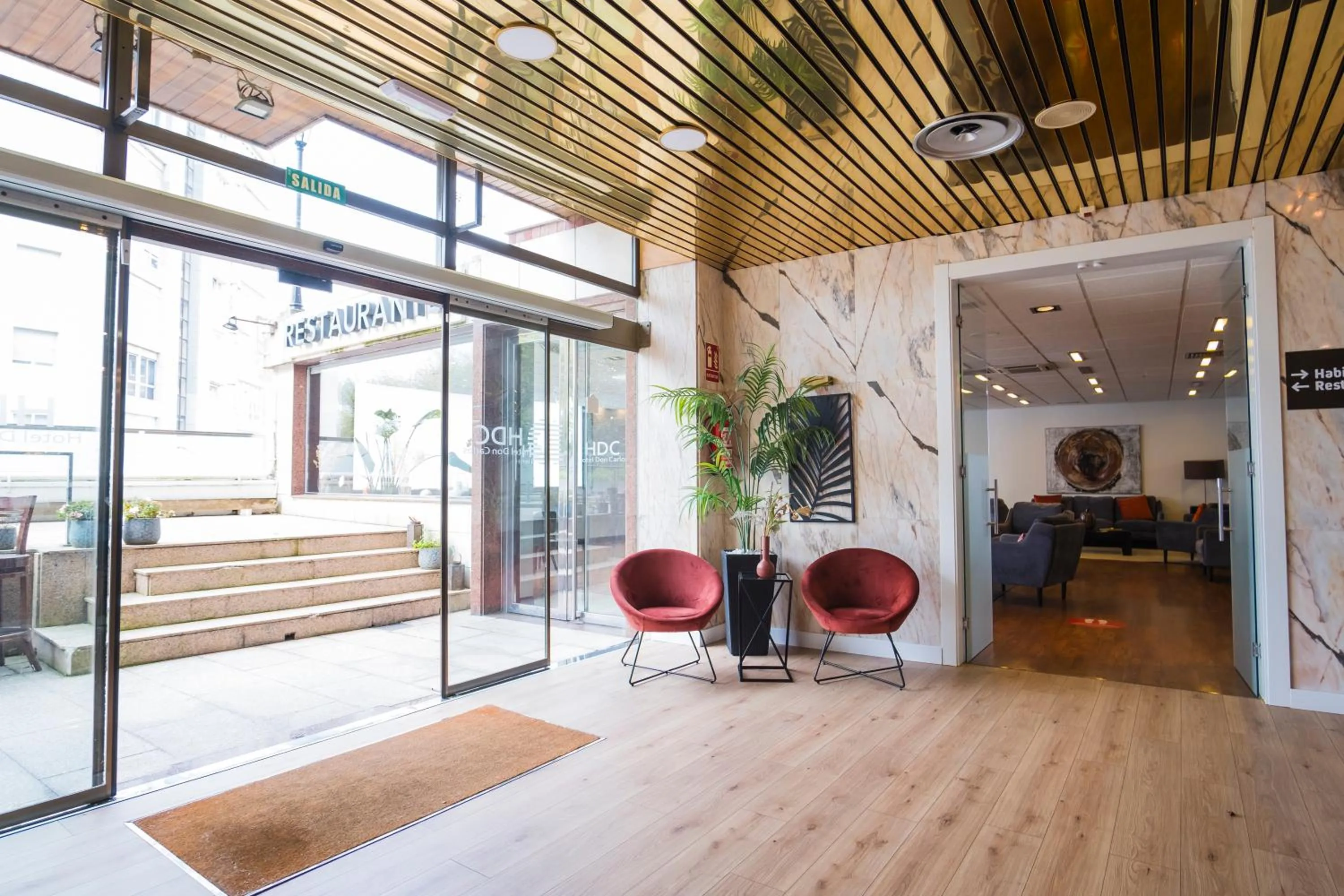 Lobby or reception in Alda Don Carlos