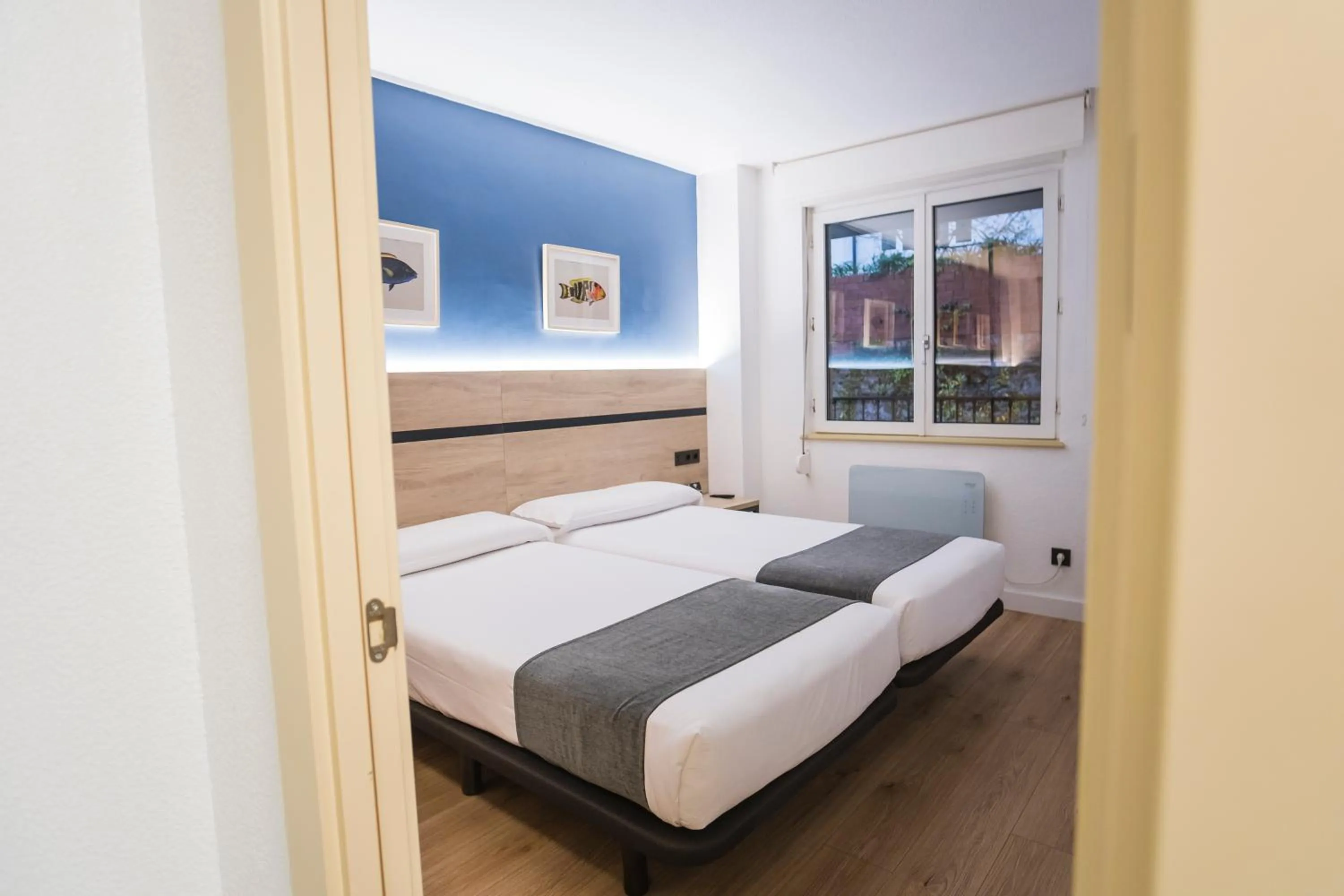 Bedroom, Bed in Alda Don Carlos