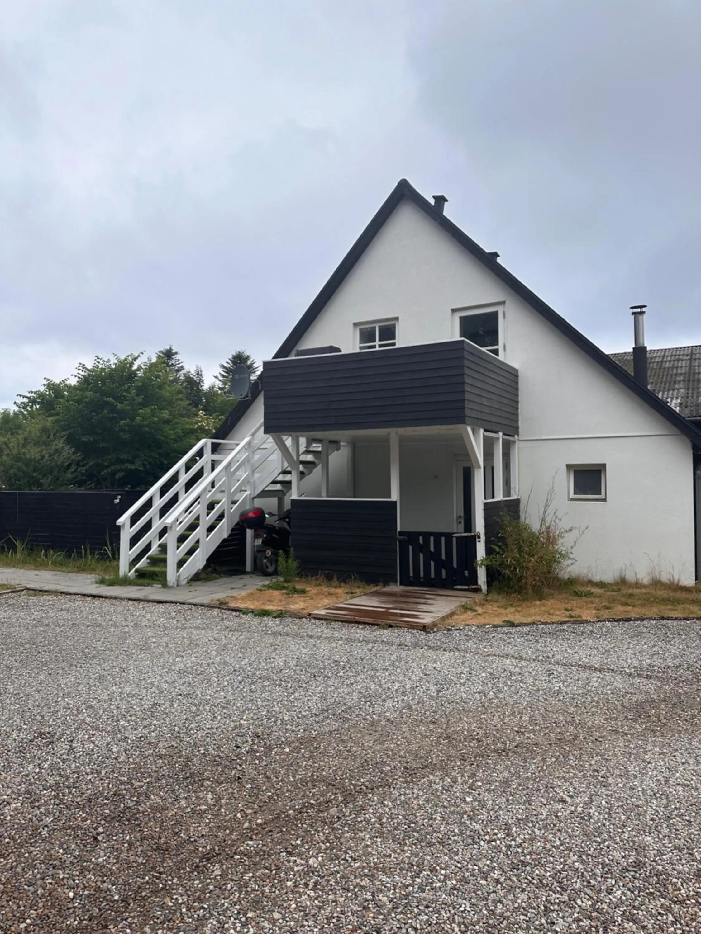 Cozy one bedroom apartment near the sea