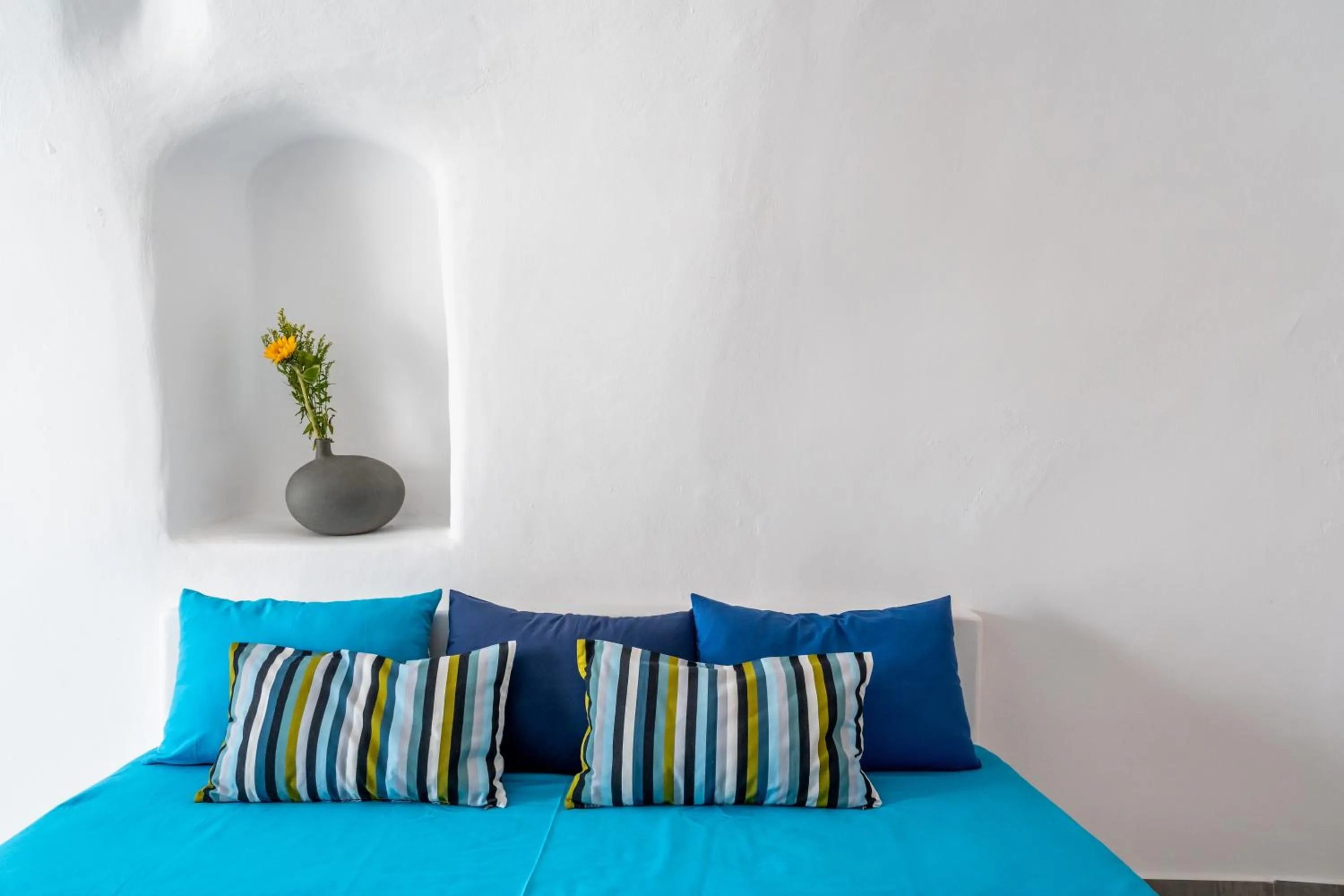 Decorative detail in Vogue Suites