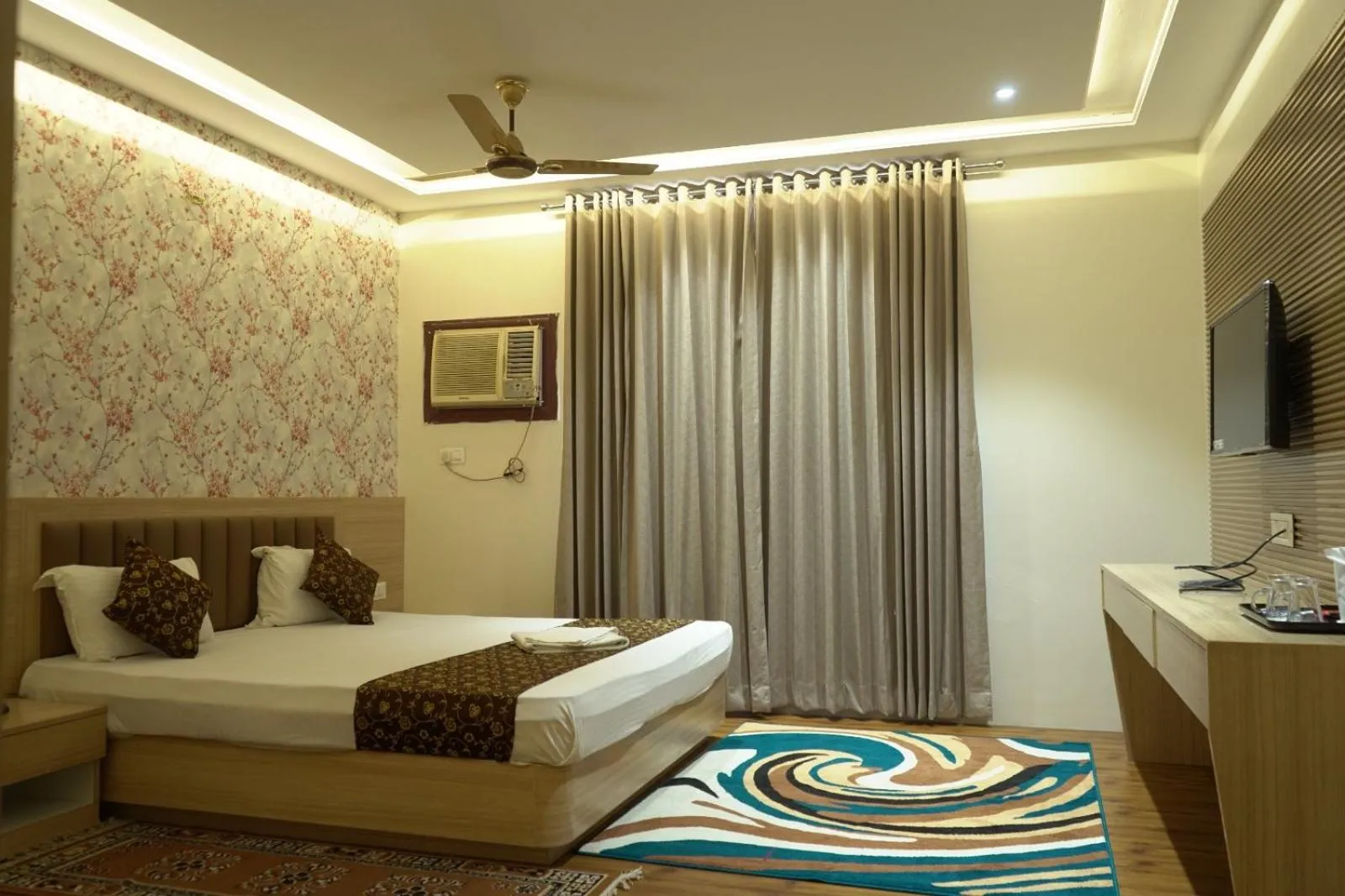 Bed in Hotel Tourist Inn By Sagar