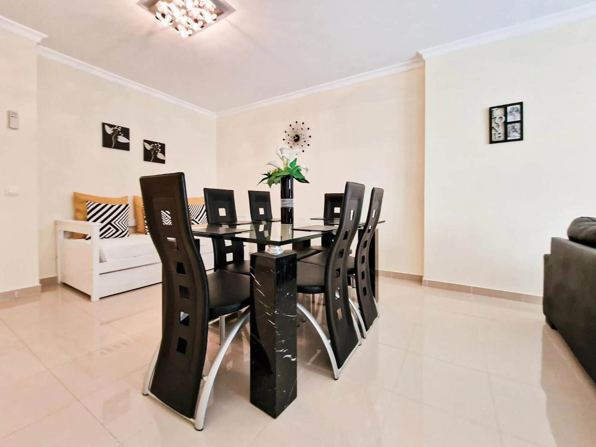 Communal lounge/ TV room in Apartment Rocha Oceano Azul Charming