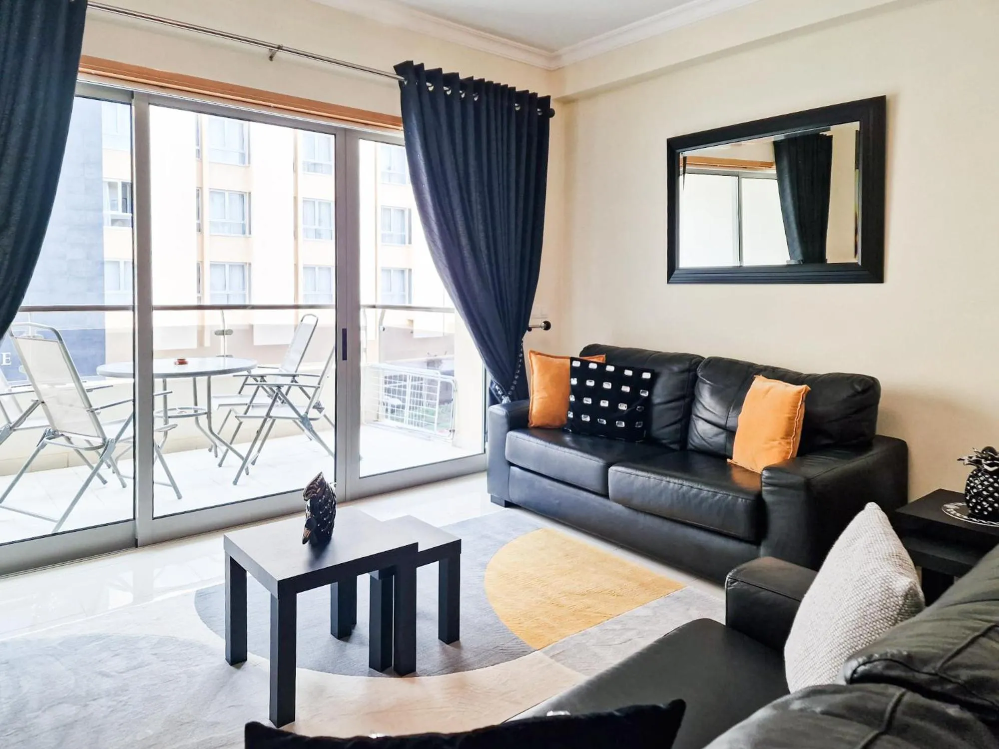 Communal lounge/ TV room in Apartment Rocha Oceano Azul Charming