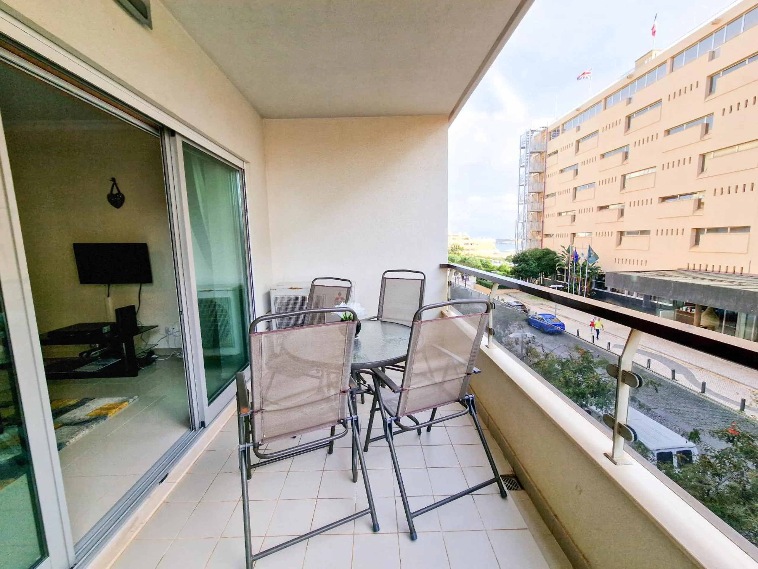 Balcony/Terrace in Apartment Rocha Oceano Azul Charming
