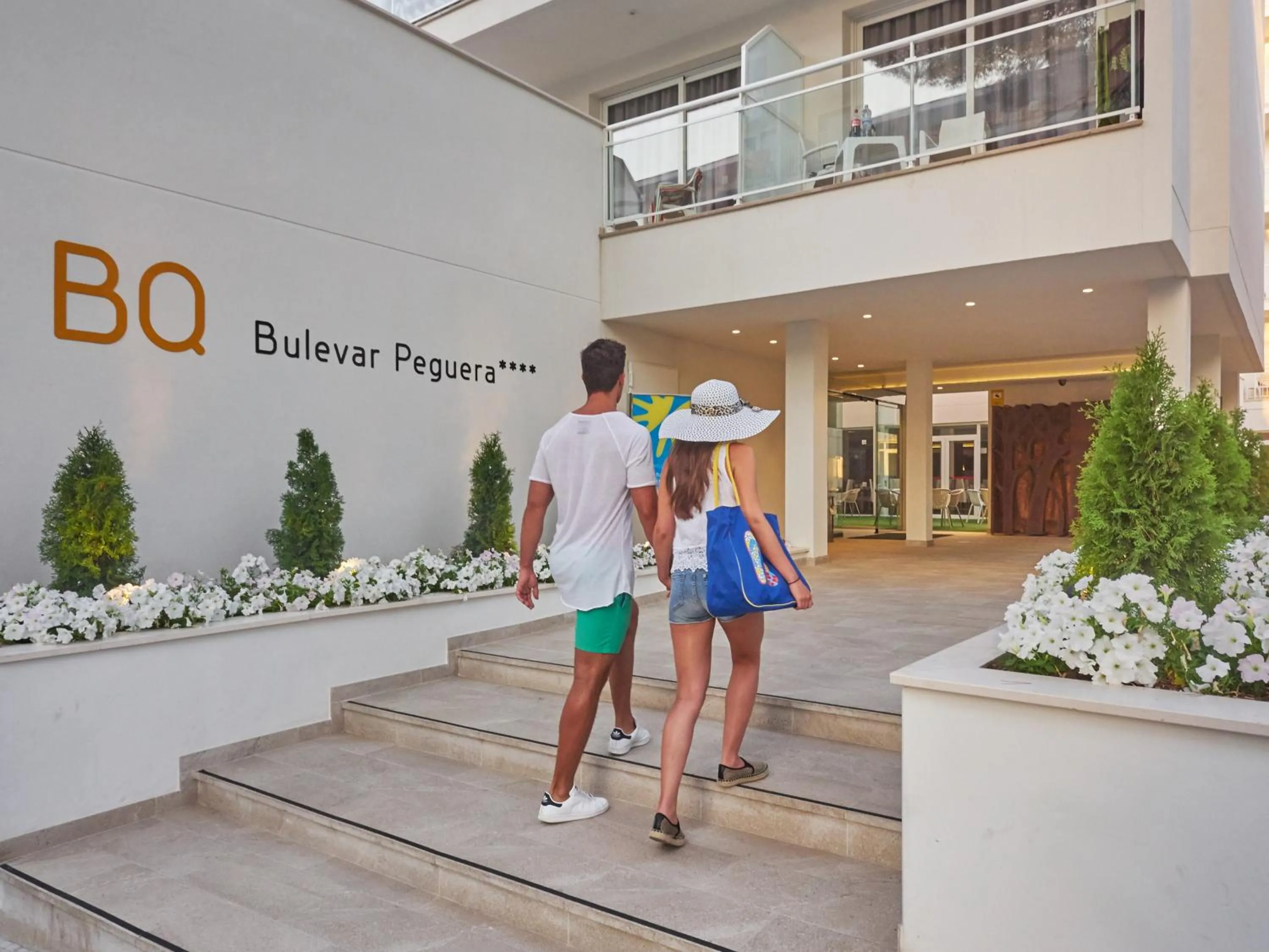 Lobby or reception in BQ Bulevar Peguera- Adults Only