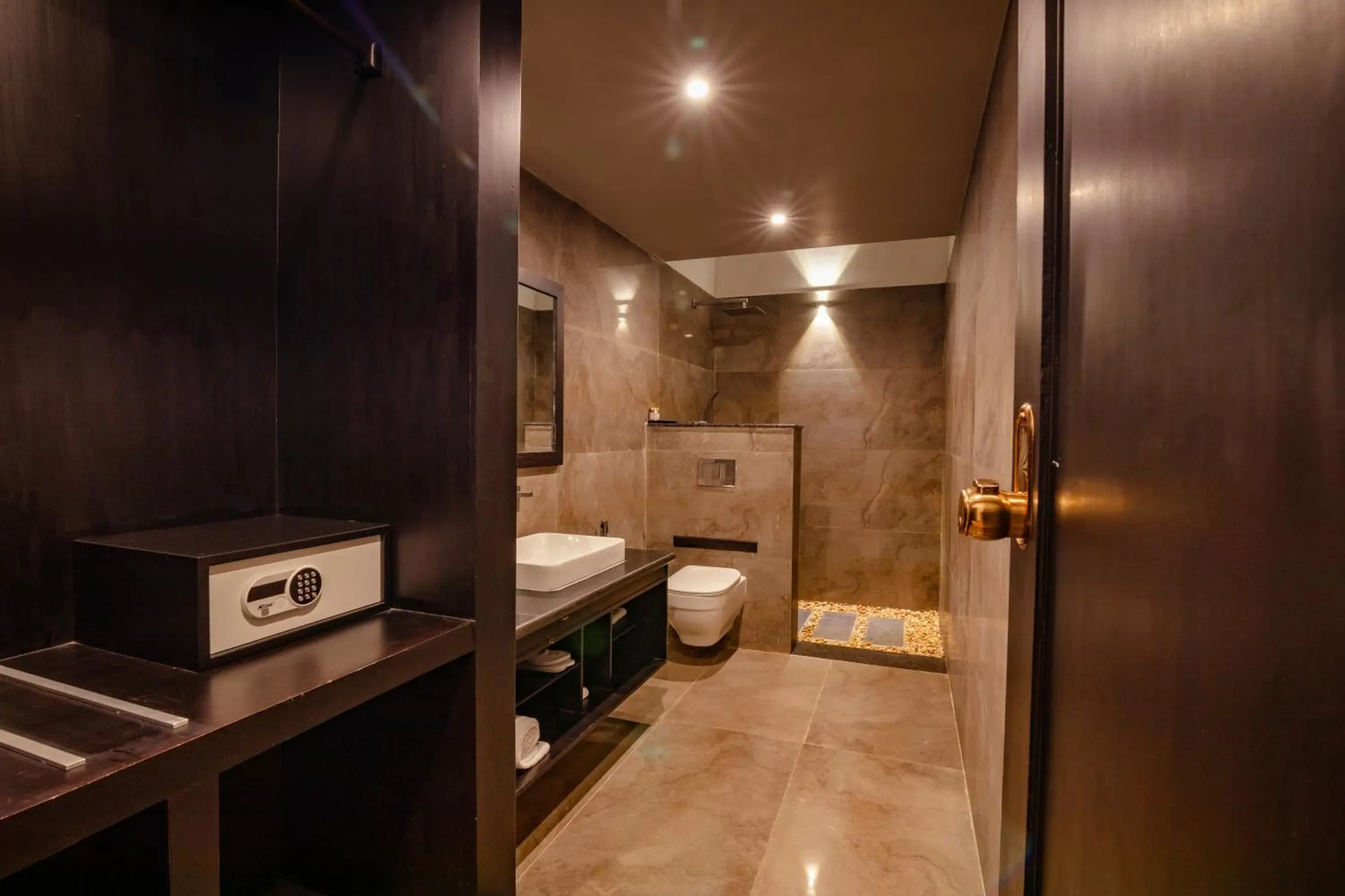 Shower in The Saravi Resort Shower in The Saravi Resort