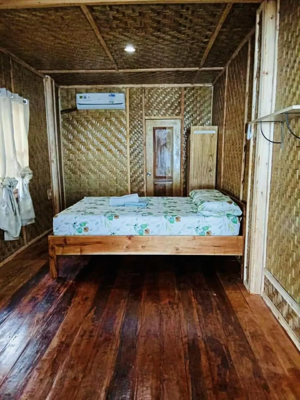 Bed in Hola Beach Resort