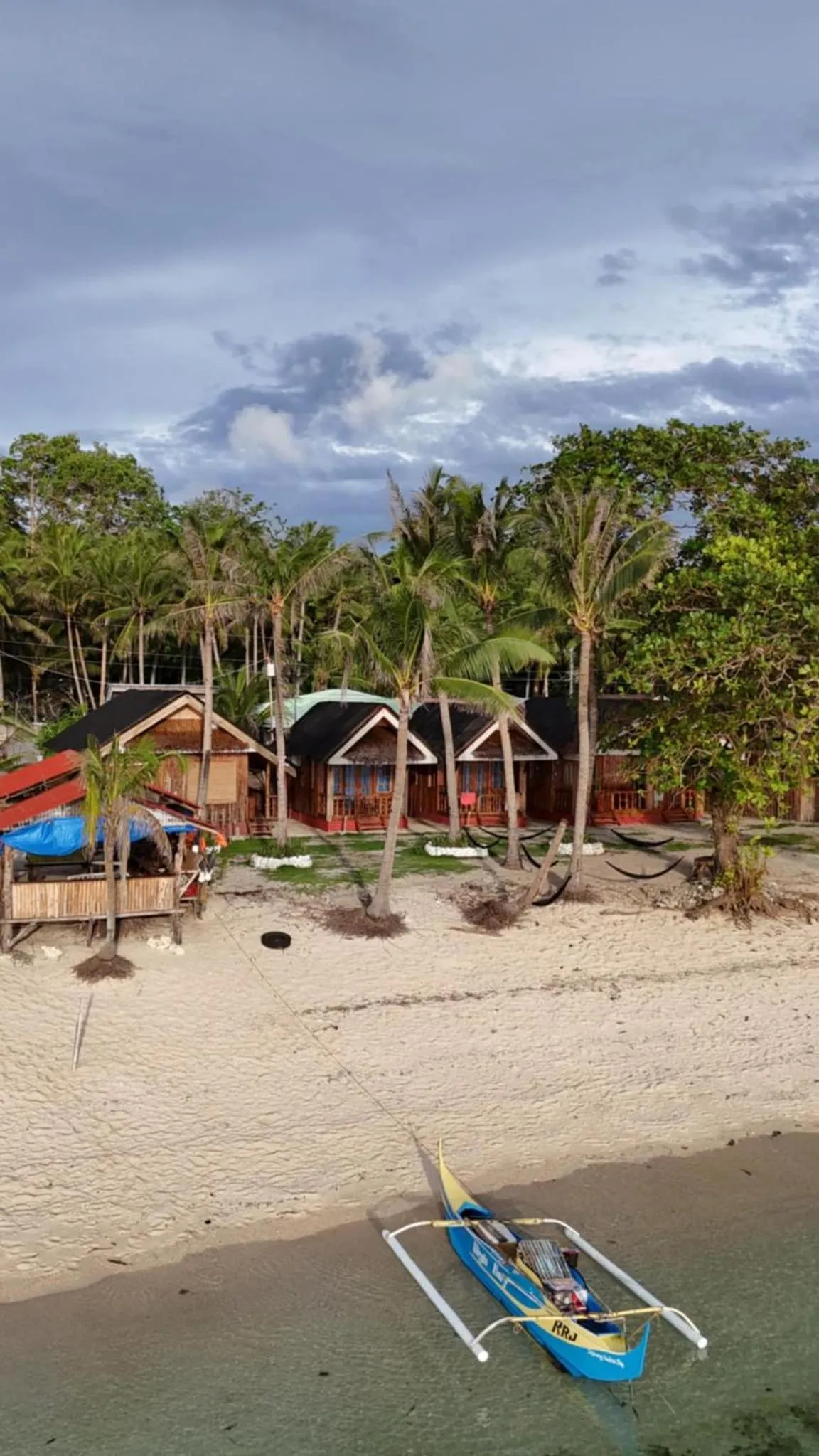 Hola Beach Resort