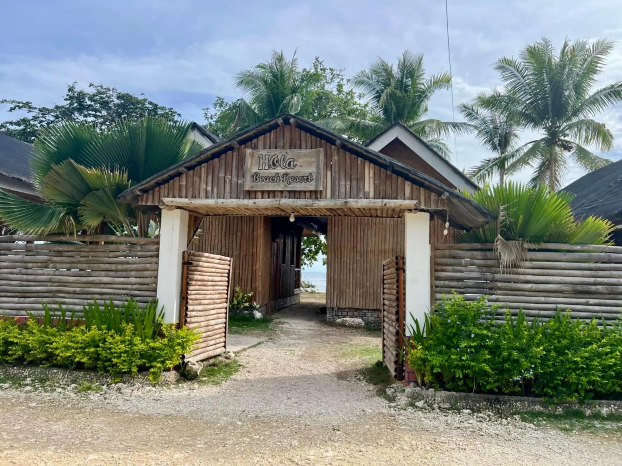 Hola Beach Resort