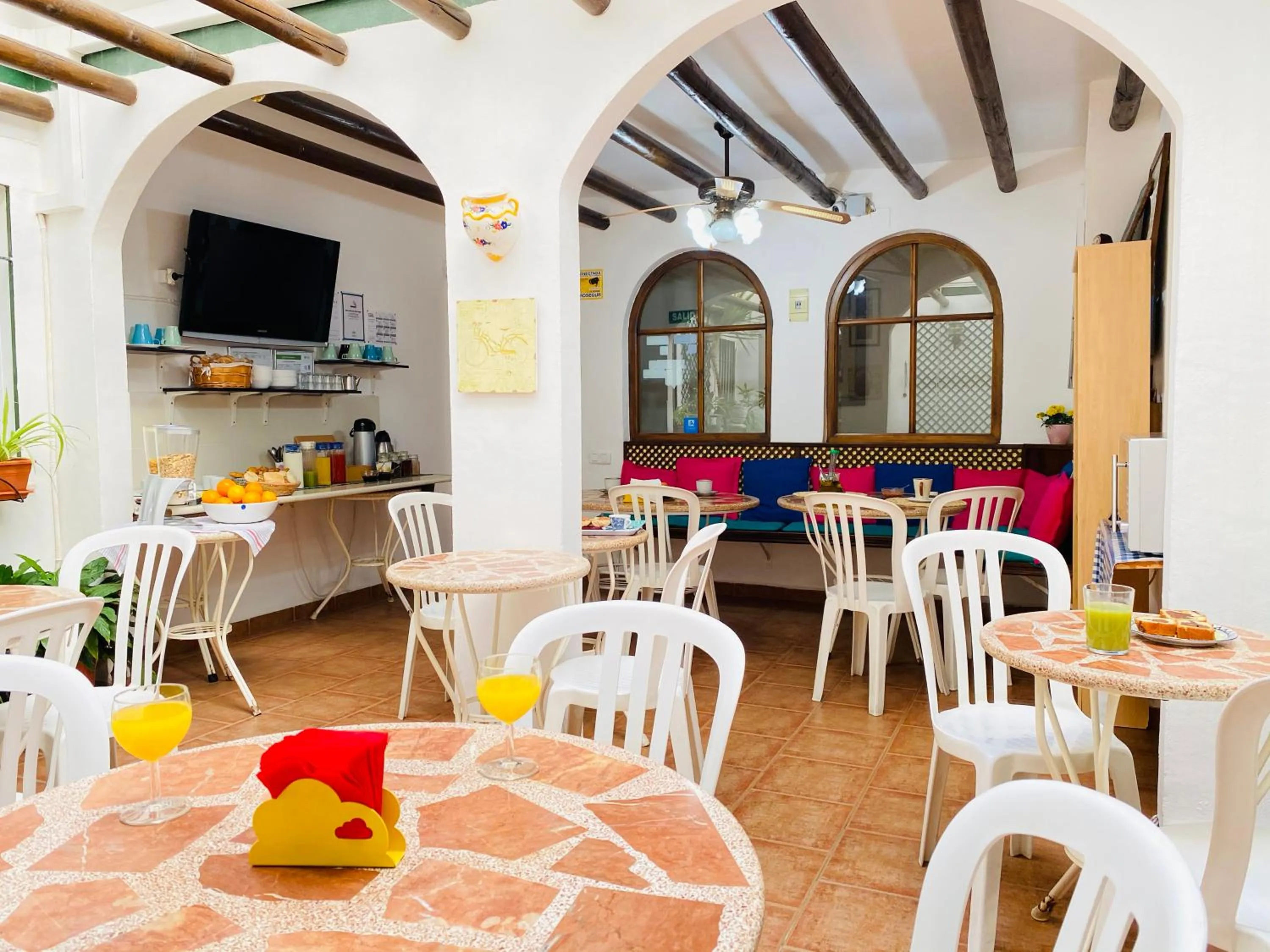Lounge or bar in Hostal Azahara