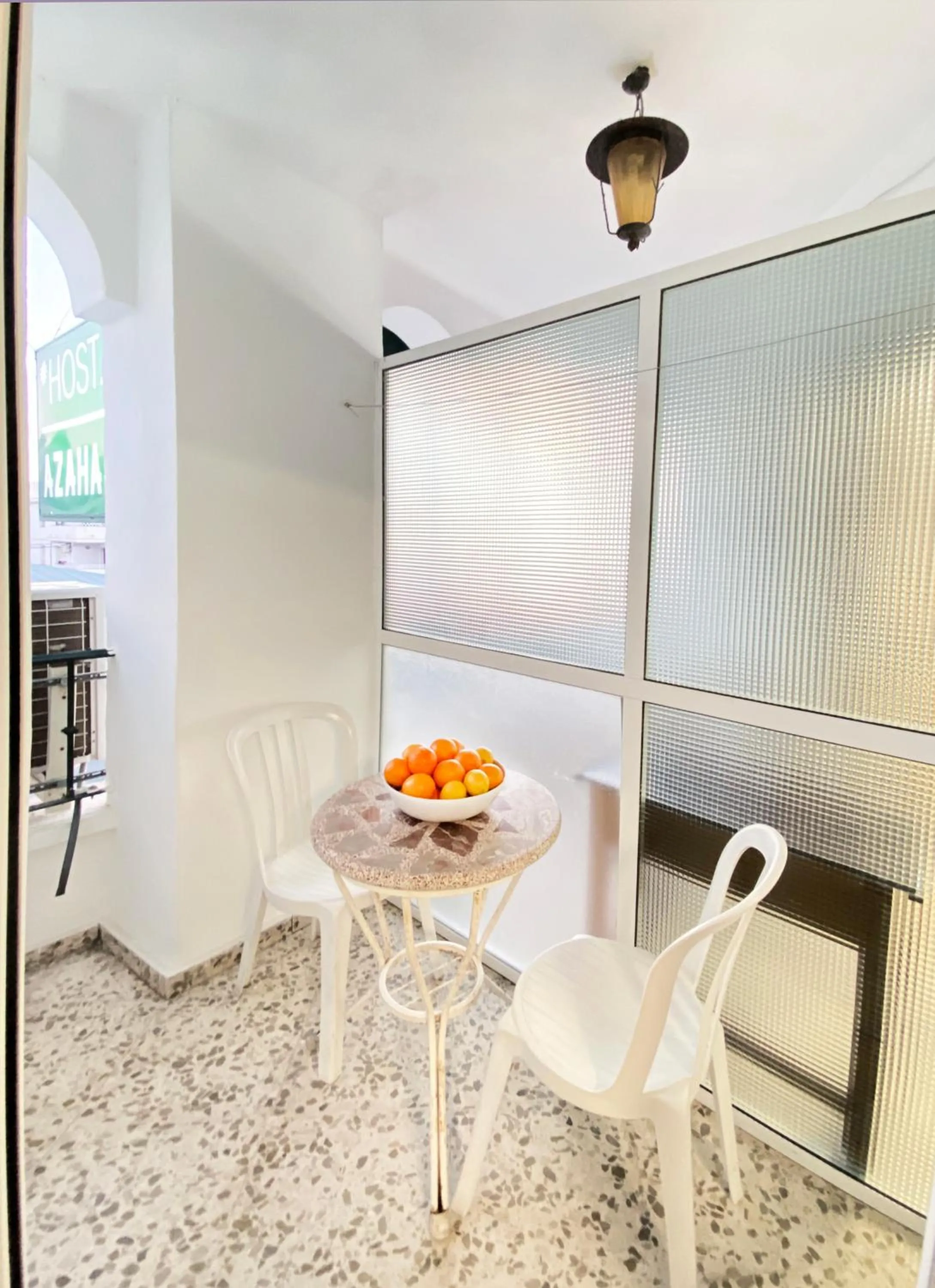 Seating area in Hostal Azahara