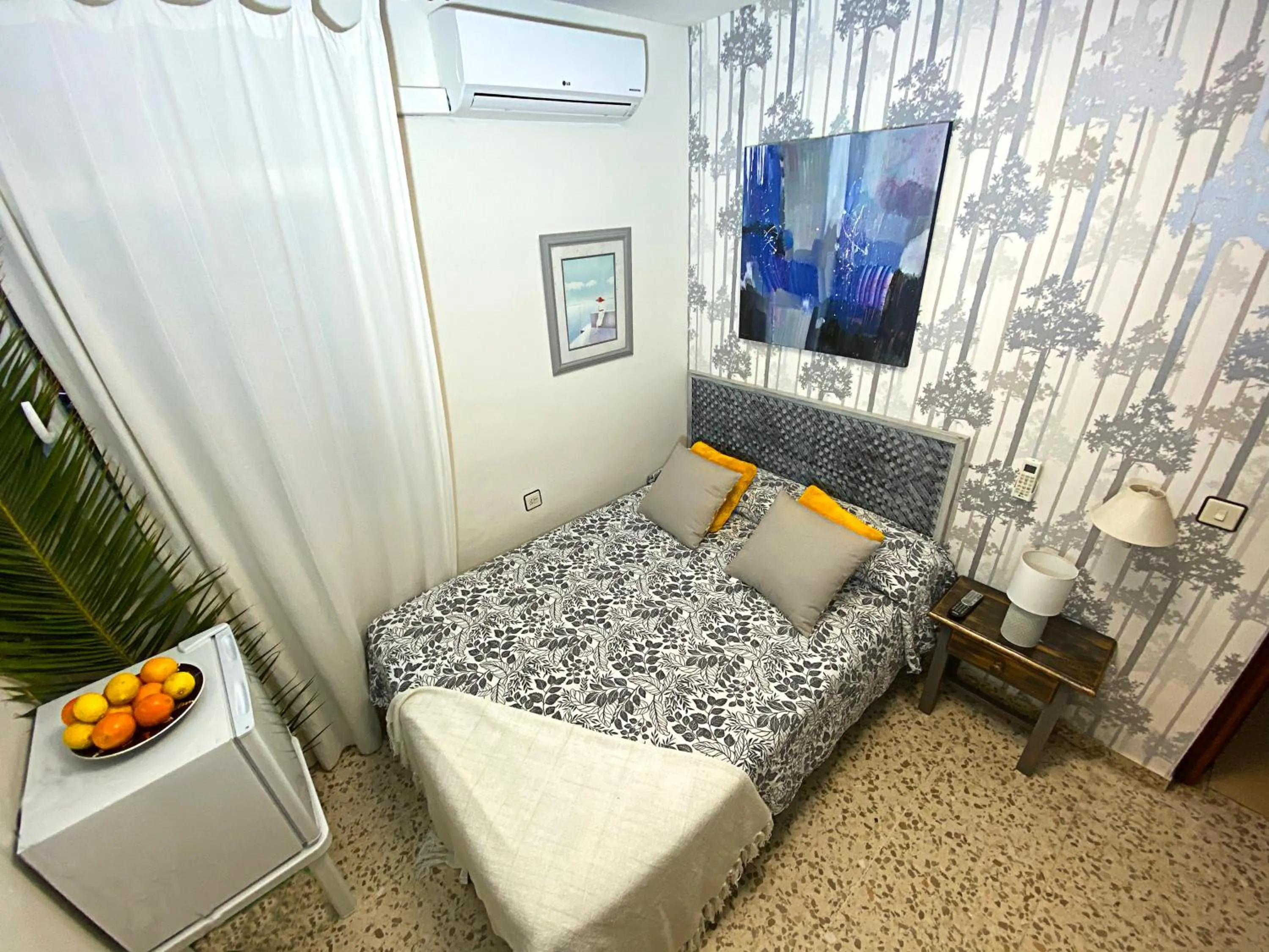 Bed in Hostal Azahara