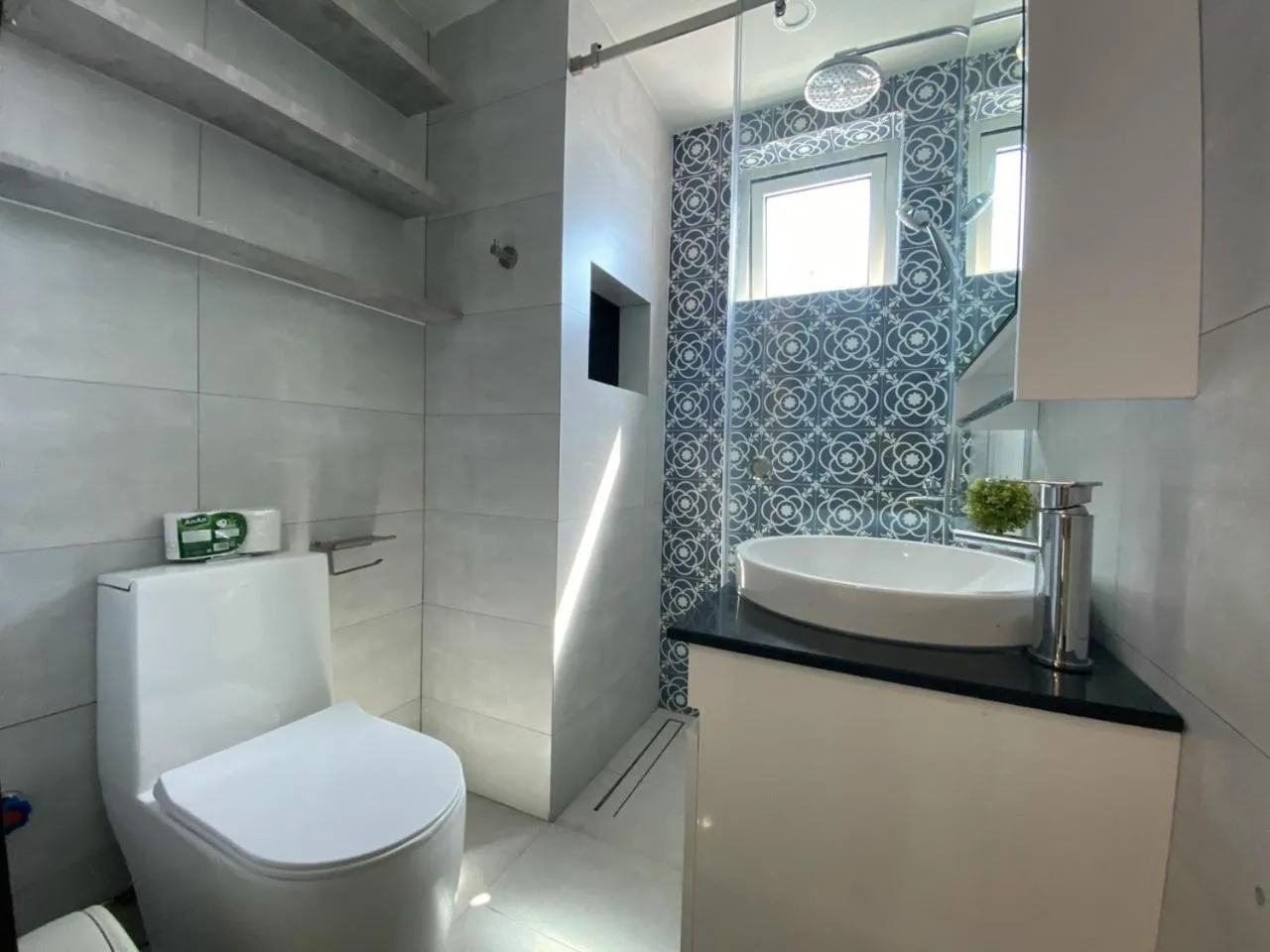 Toilet in Mường Thanh Grand Seaview Đà Nẵng Apartment