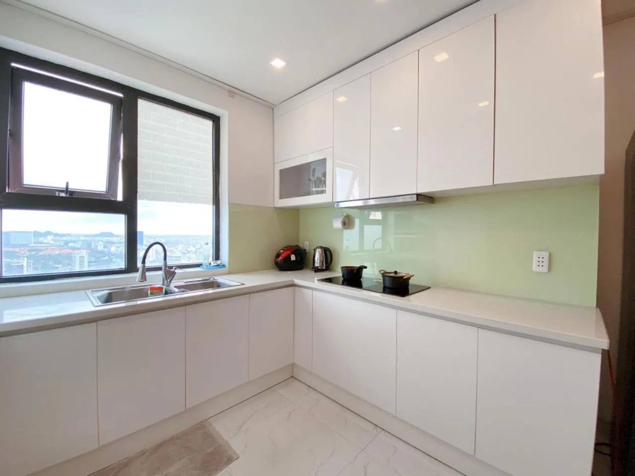 stove in Mường Thanh Grand Seaview Đà Nẵng Apartment